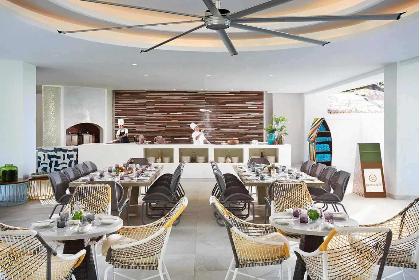 Restaurant/places to eat in The Lind Boracay