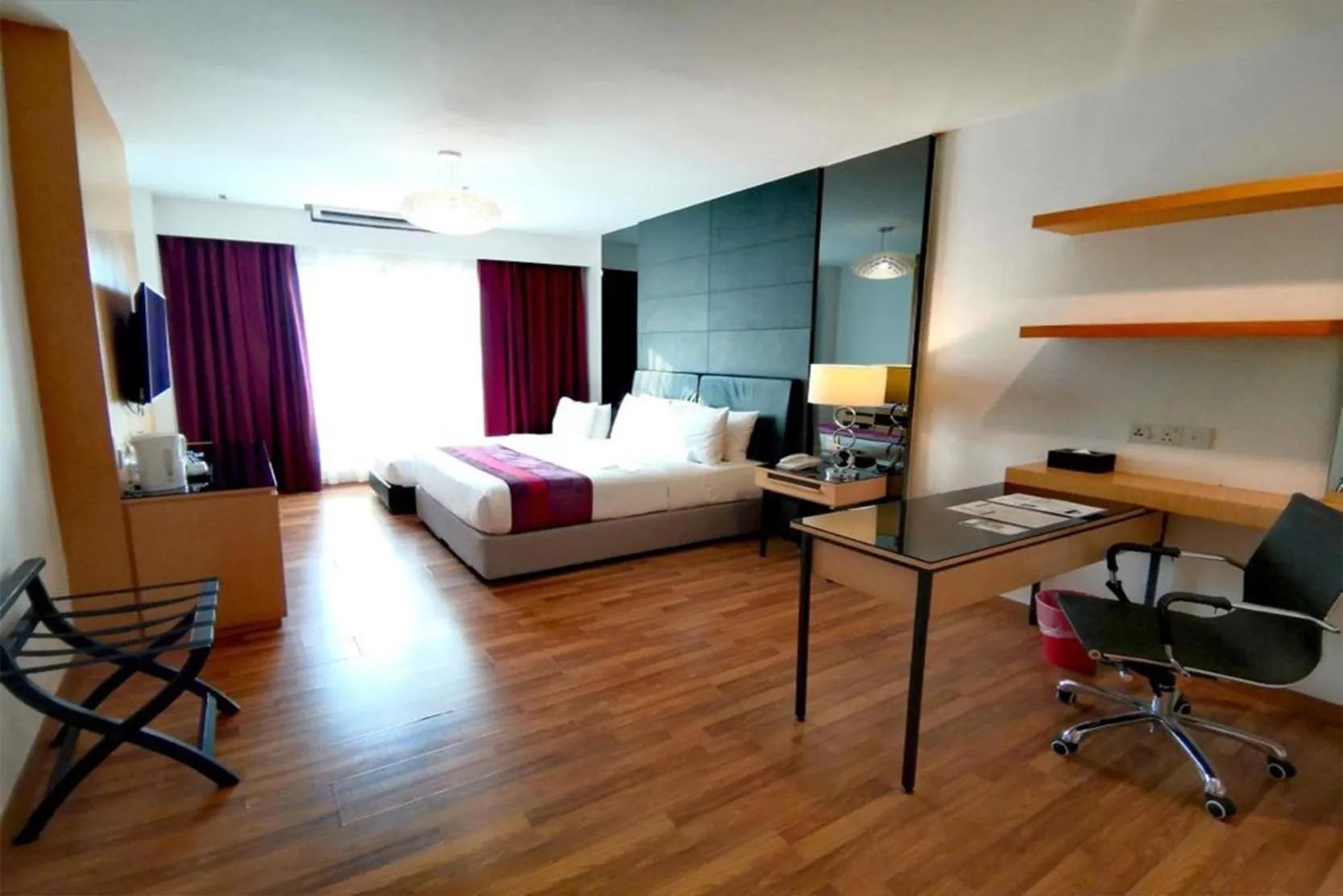 Bed in Imperial Heritage Hotel Melaka I City Centre I Free Wifi I Free Parking l Free Club Lounge Access