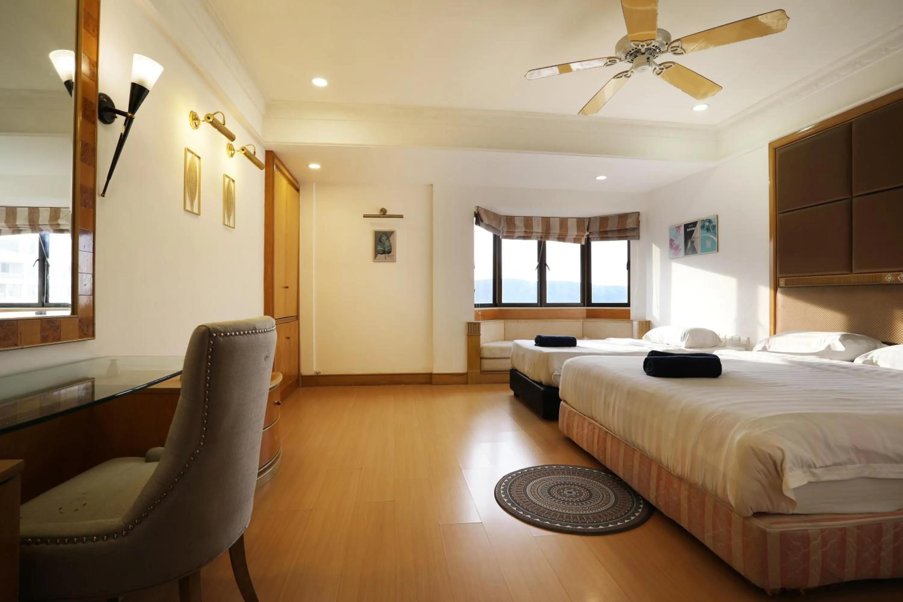 Bed in KK Vacation Apartments-Marina Court - STAY AND GET CASH REBATE