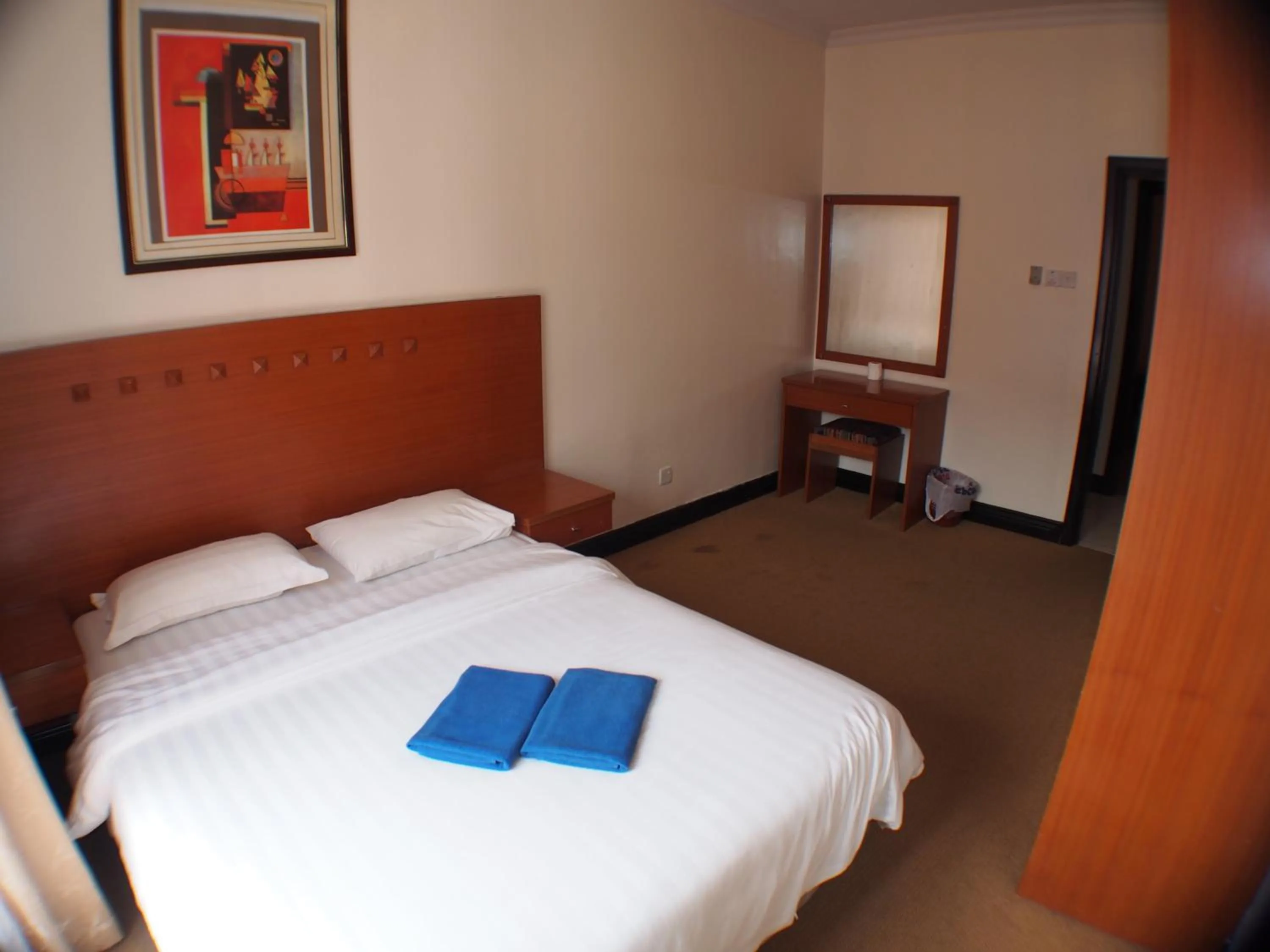 Bed in KK Vacation Apartments-Marina Court - STAY AND GET CASH REBATE