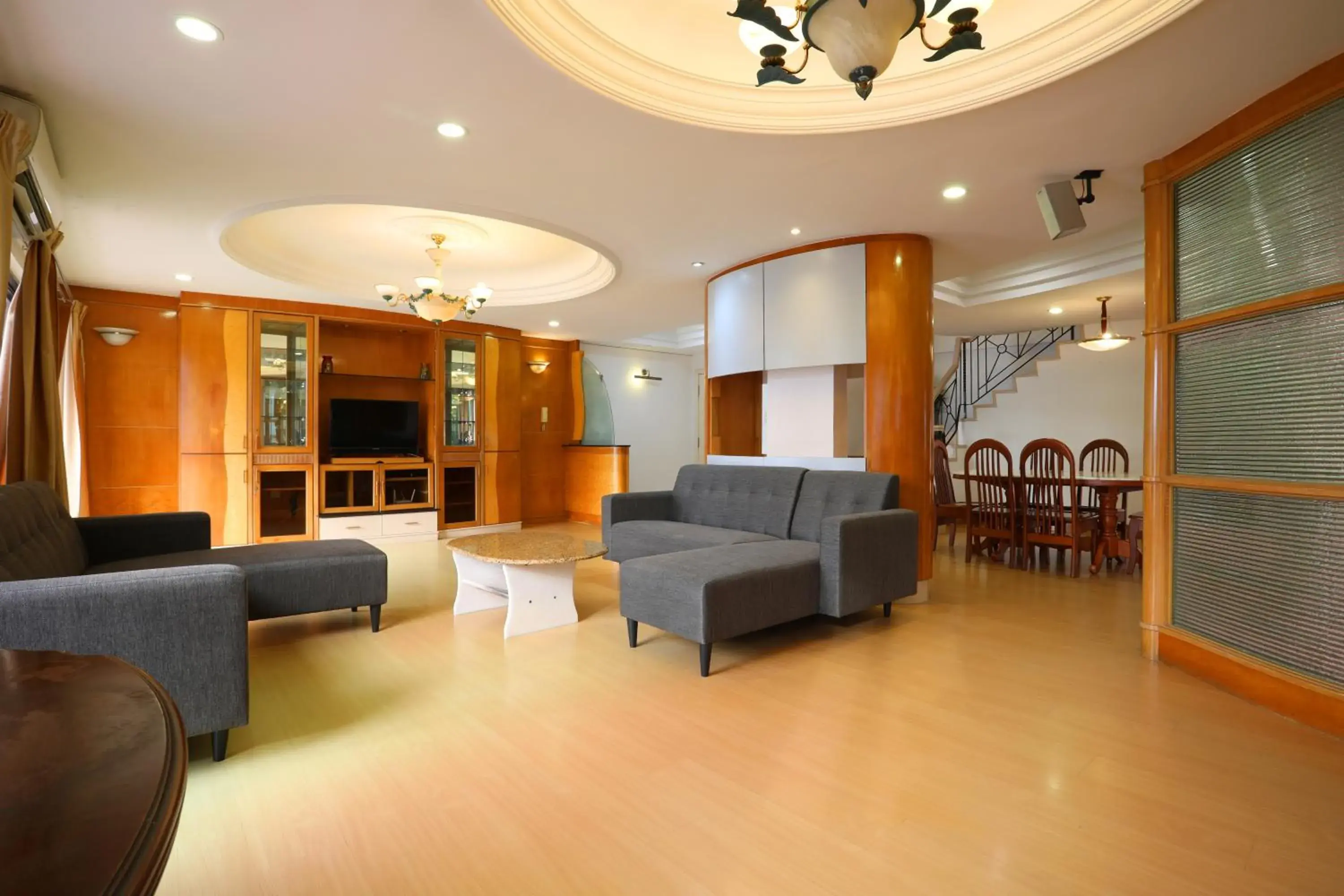 Living room in KK Vacation Apartments-Marina Court - STAY AND GET CASH REBATE Living room in KK Vacation Apartments-Marina Court - STAY AND GET CASH REBATE