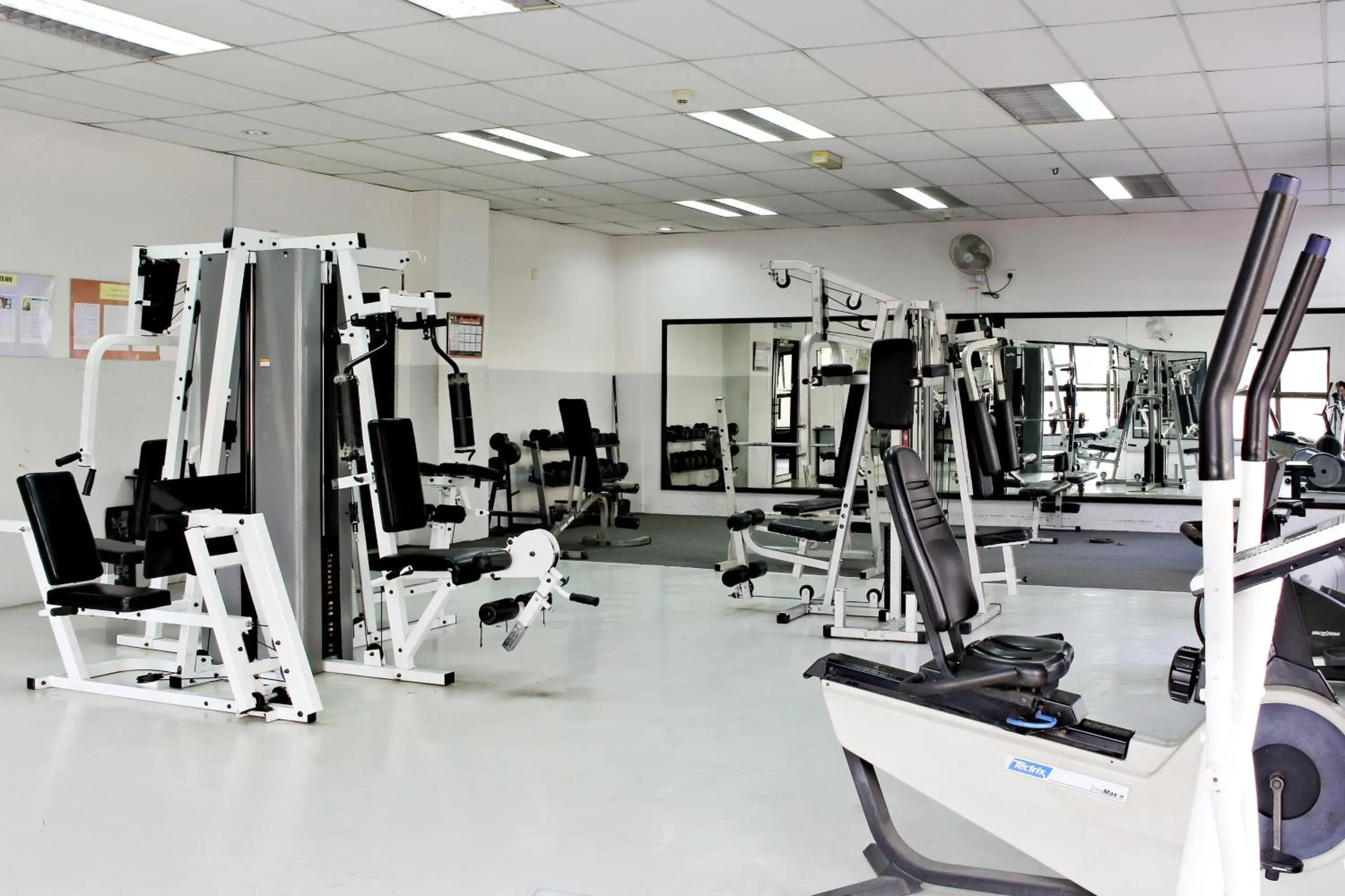 Fitness centre/facilities in KK Vacation Apartments-Marina Court - STAY AND GET CASH REBATE Fitness centre/facilities in KK Vacation Apartments-Marina Court - STAY AND GET CASH REBATE