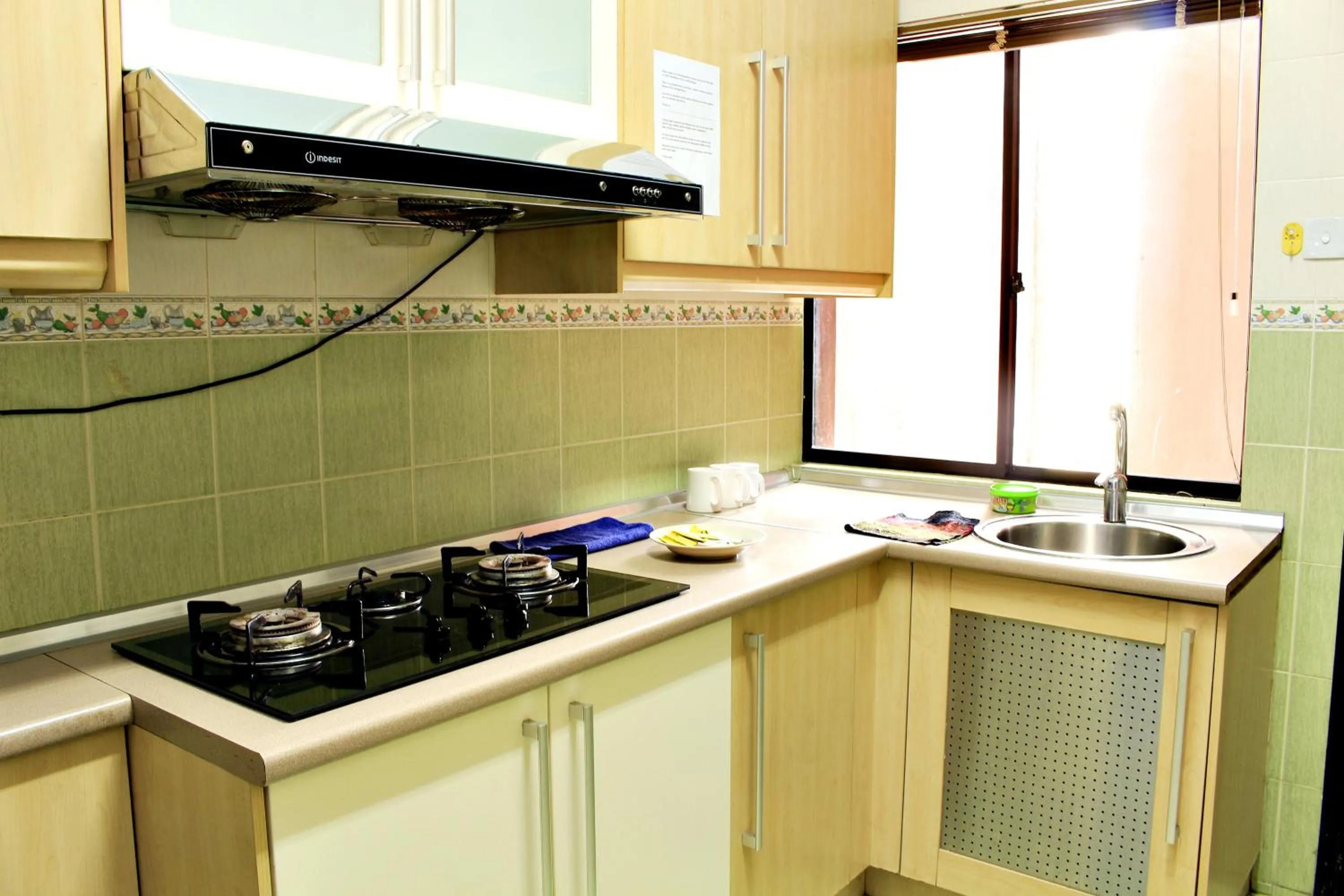 Kitchen or kitchenette in KK Vacation Apartments-Marina Court - STAY AND GET CASH REBATE