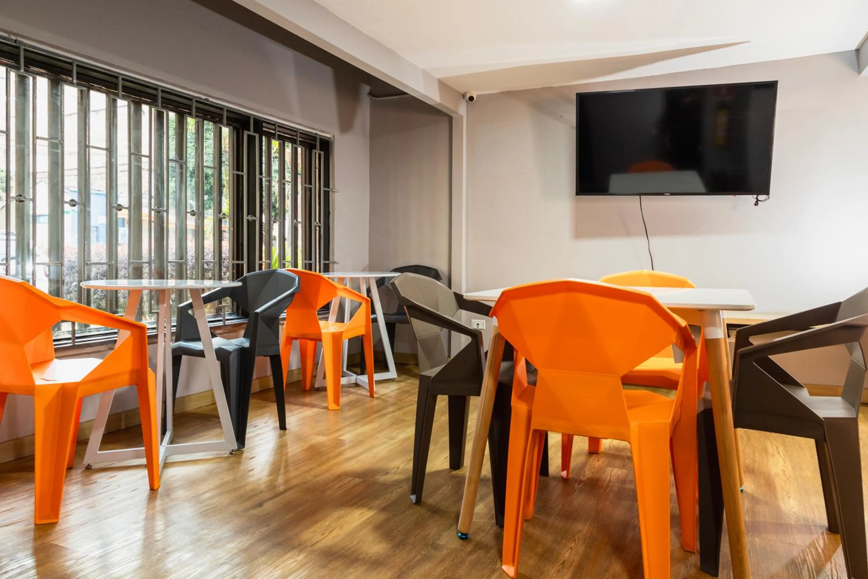 TV and multimedia in Hotel Casa 73 Deluxe