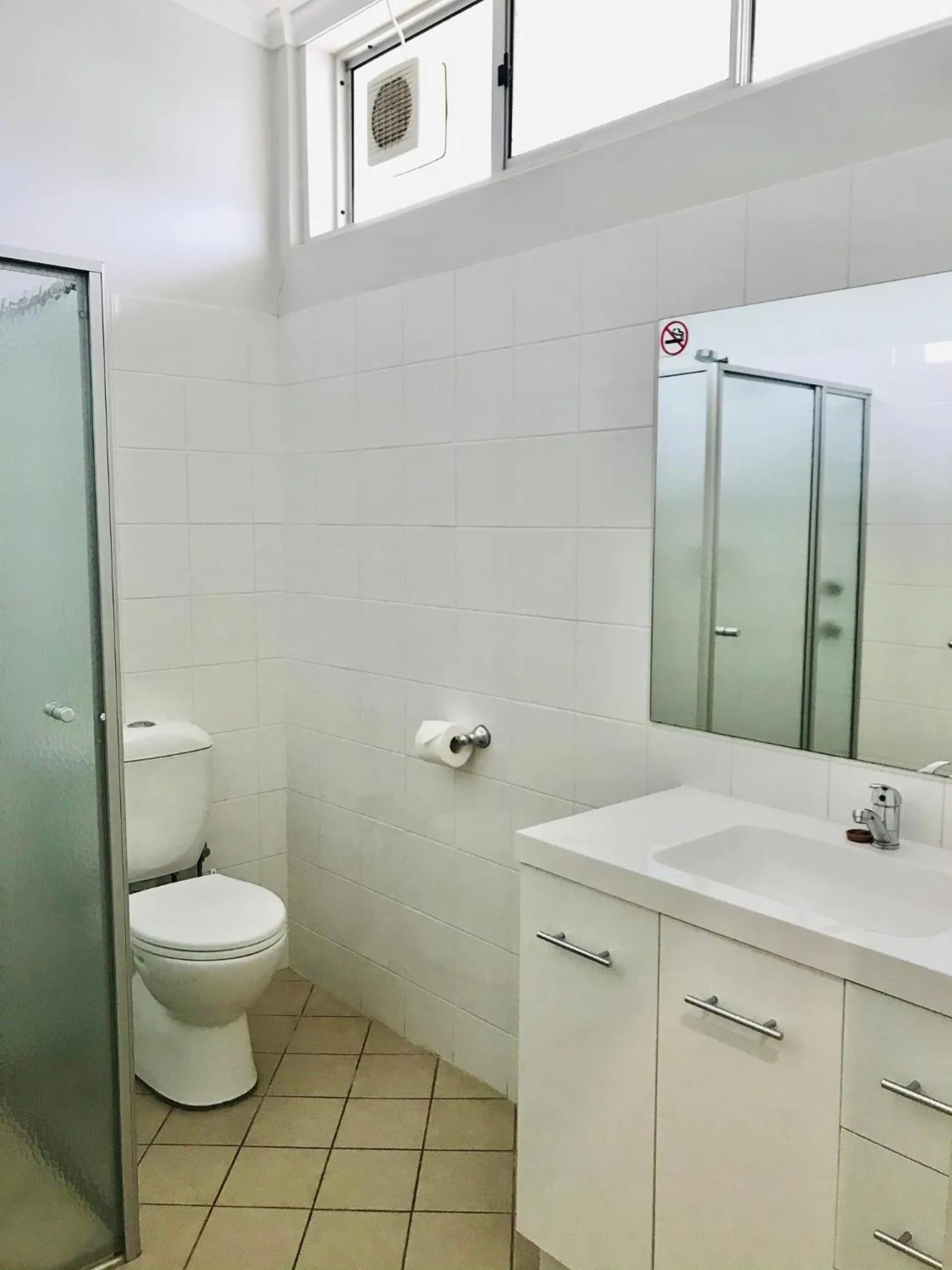 Bathroom in Highway One Motel