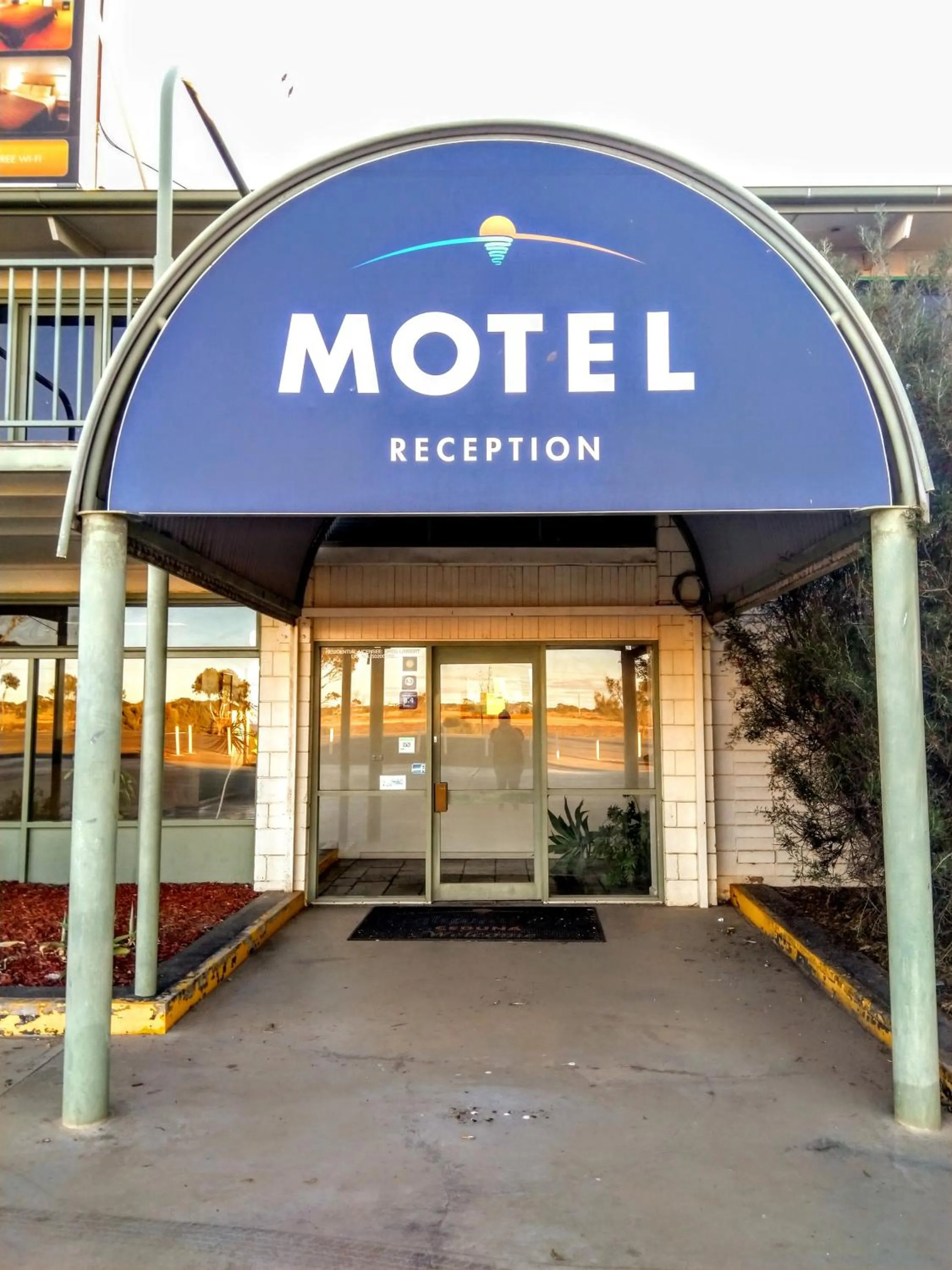 Facade/entrance in Highway One Motel