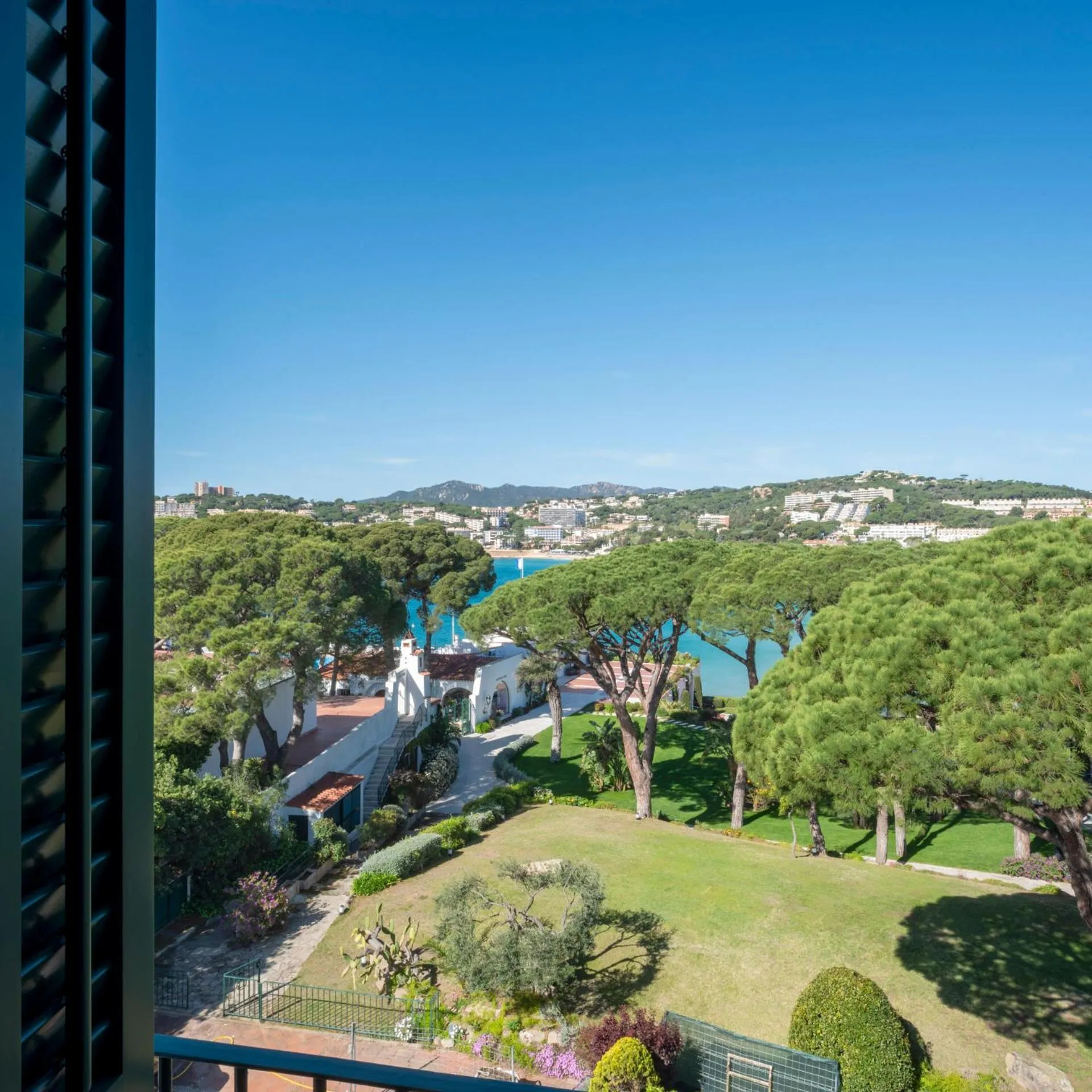 Garden view in Hostal de la Gavina GL - The Leading Hotels of the World