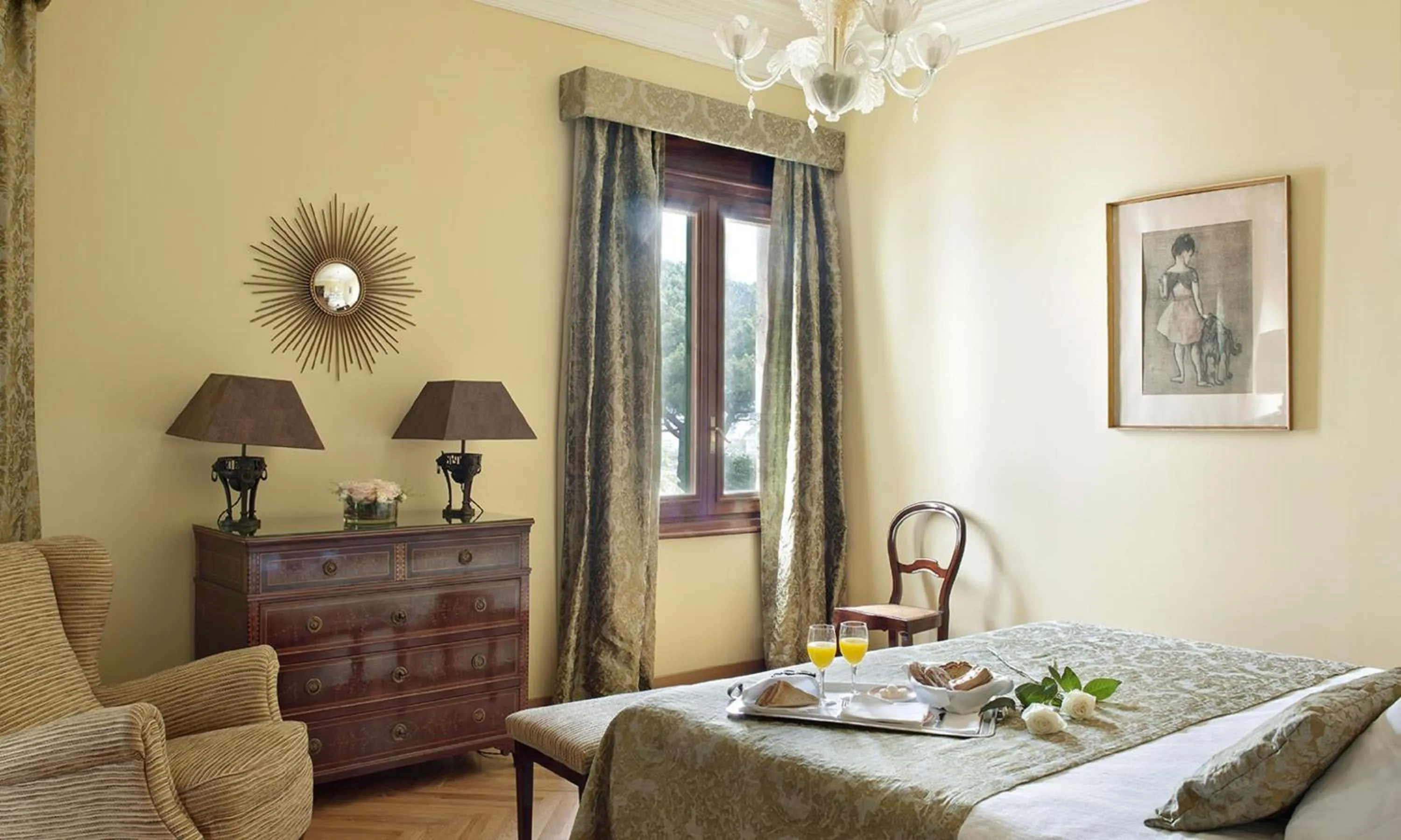 Bedroom, Bed in Hostal de la Gavina GL - The Leading Hotels of the World
