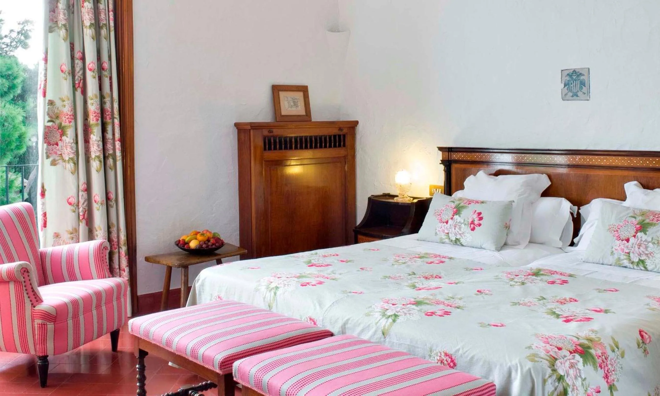 Bed in Hostal de la Gavina GL - The Leading Hotels of the World