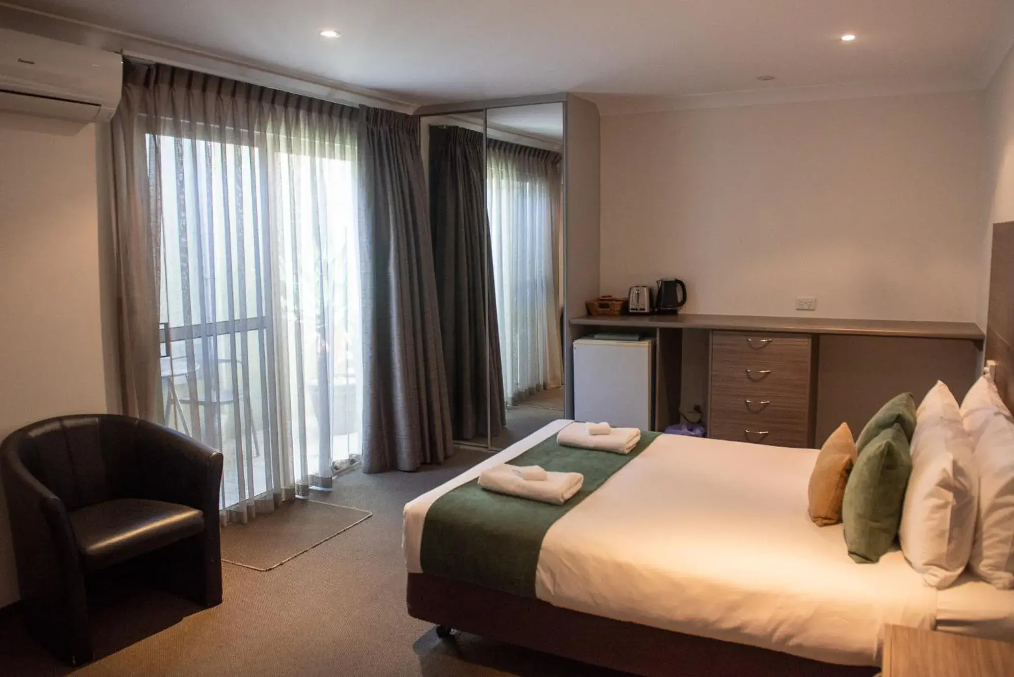 Bed in Victoria Hotel Strathalbyn Bed in Victoria Hotel Strathalbyn