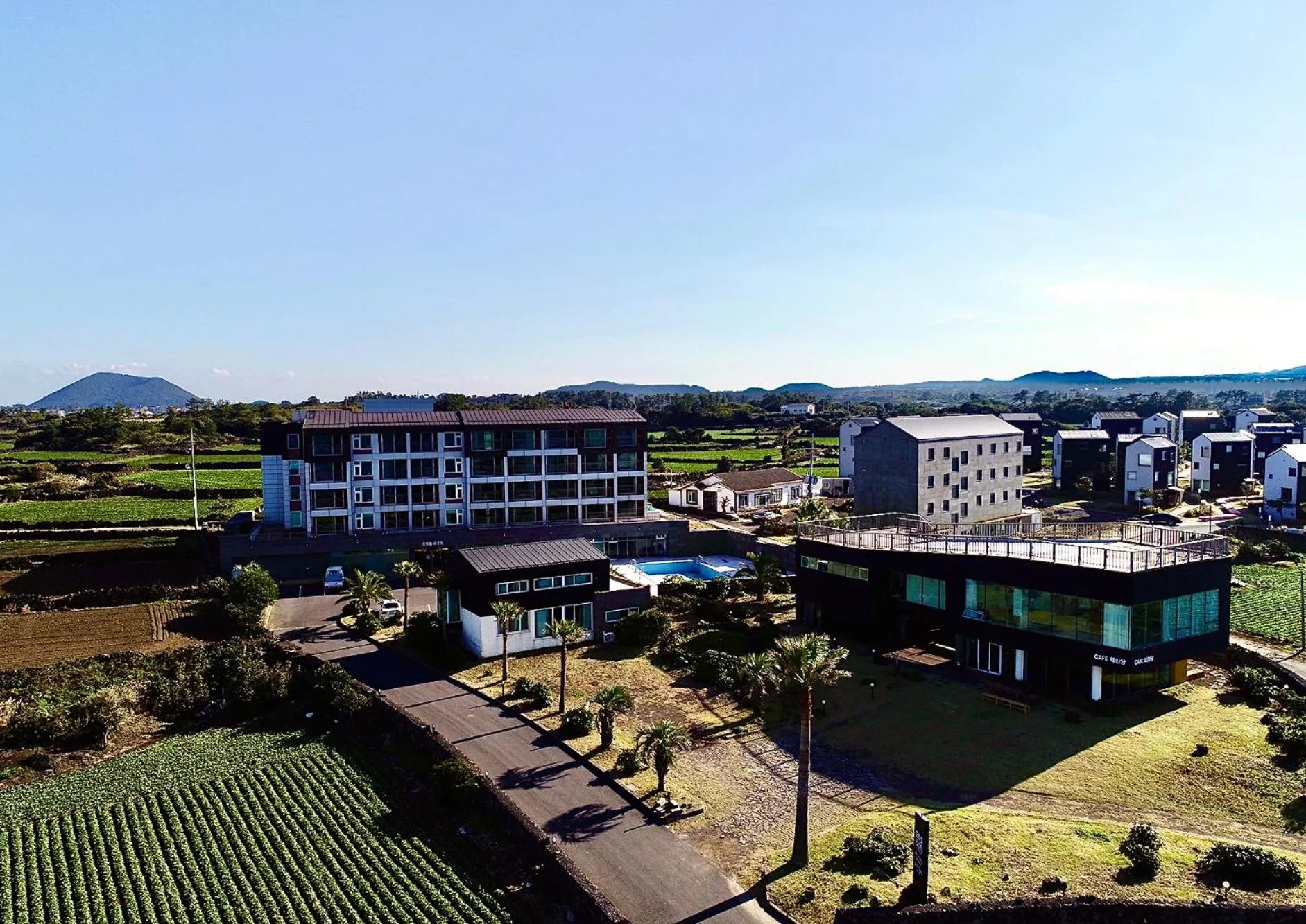 Neighbourhood in O2Heal resort