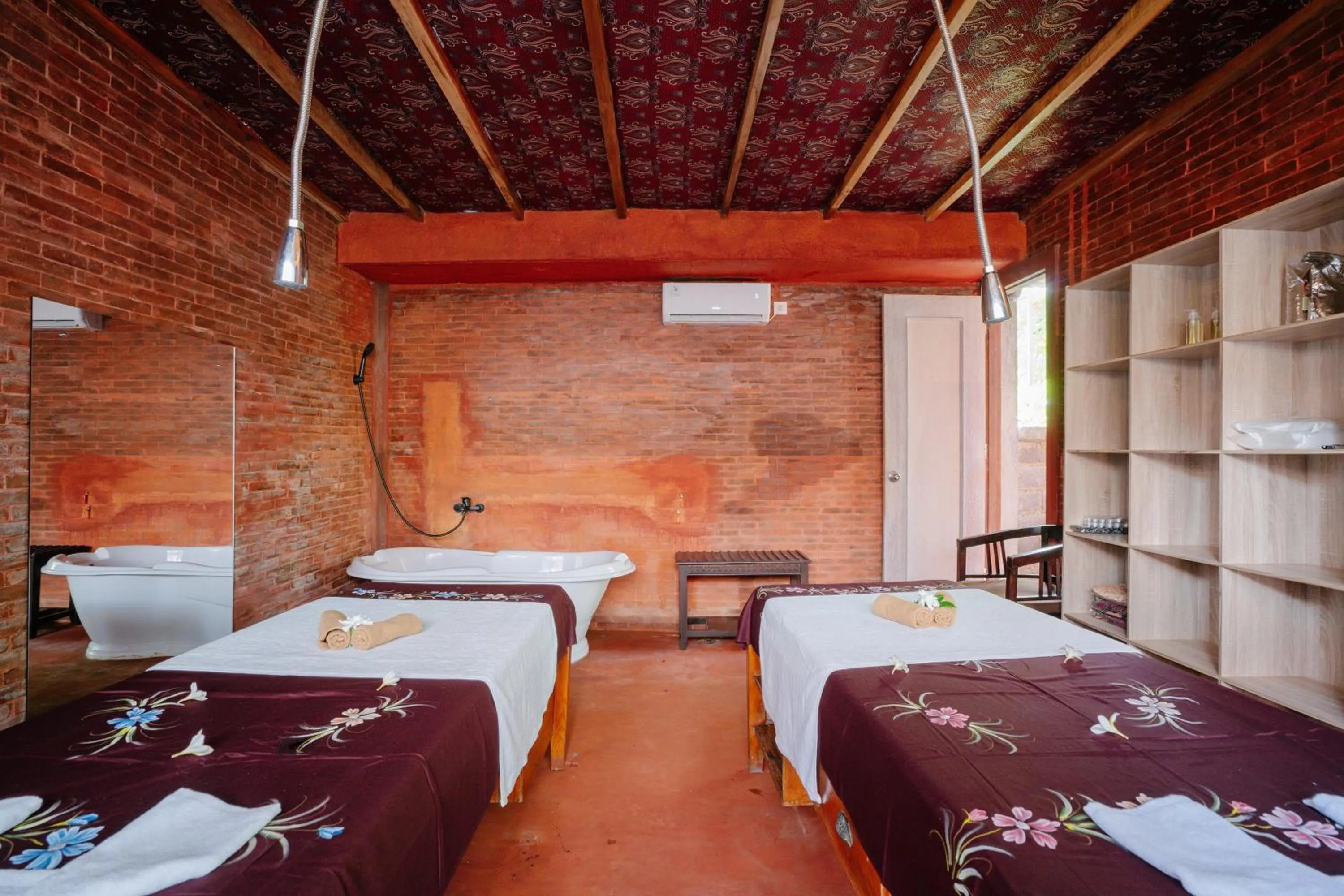 Spa and wellness centre/facilities, Bed in The Saharah Mirage Bali