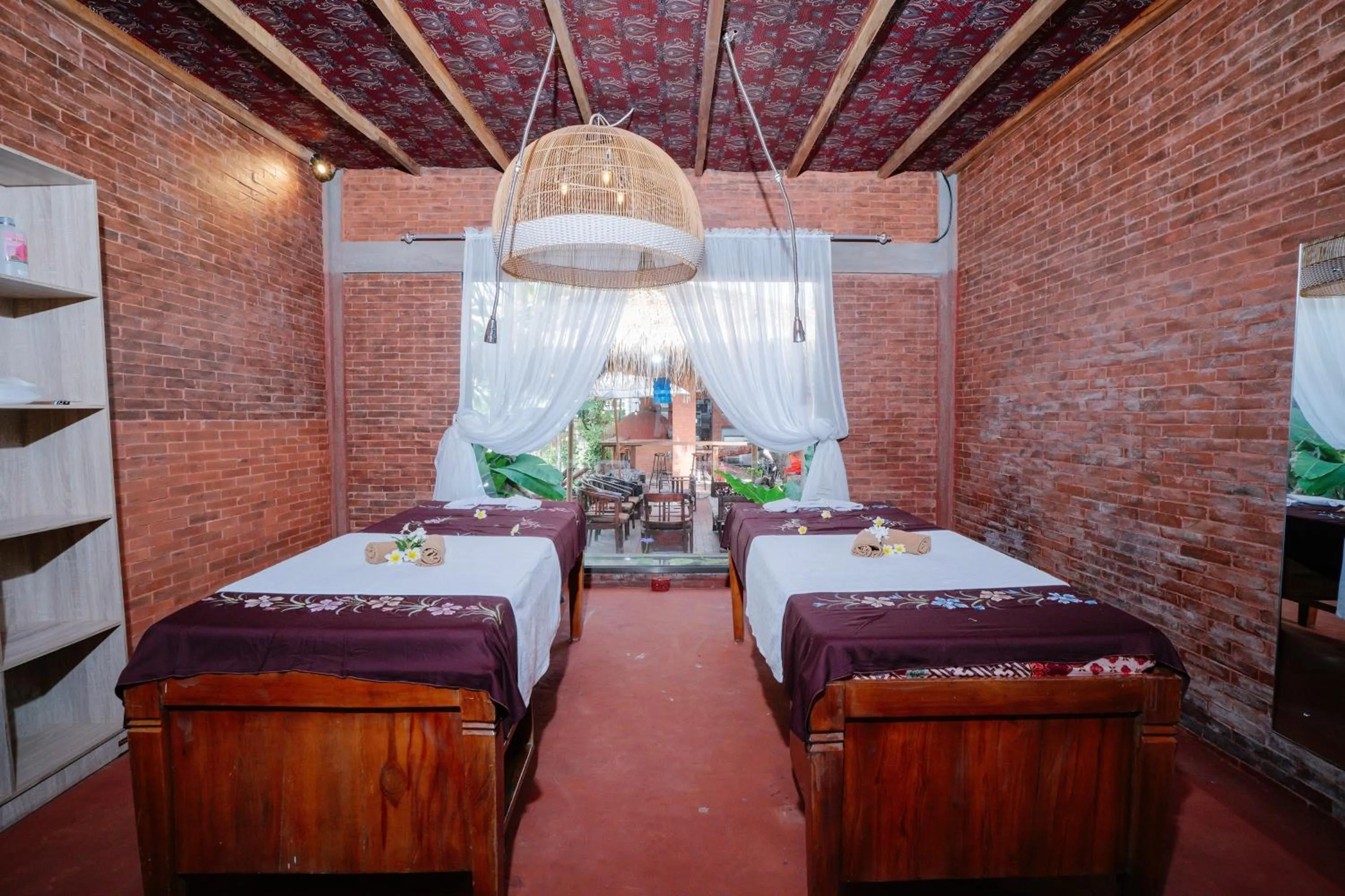 Spa and wellness centre/facilities, Bed in The Saharah Mirage Bali