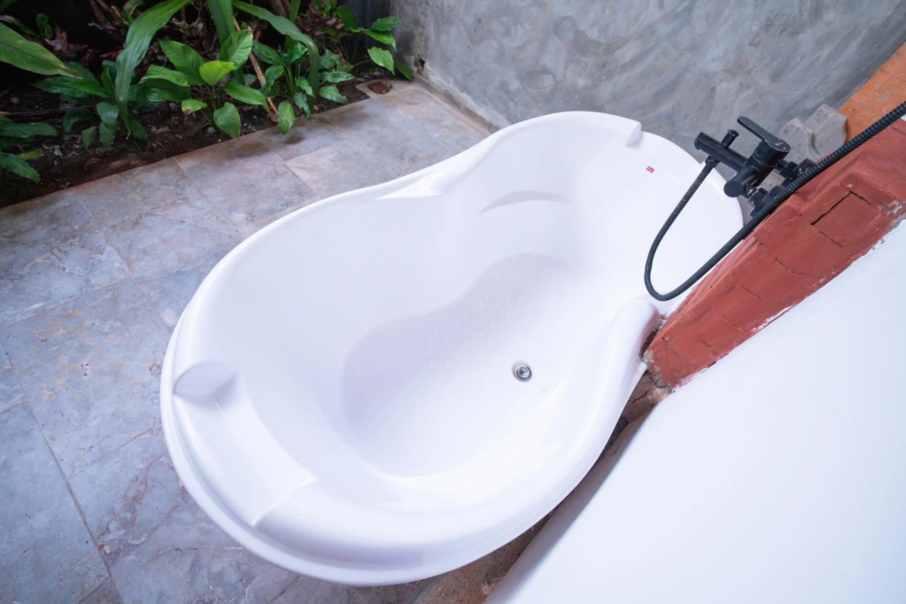 Bath in The Saharah Mirage Bali