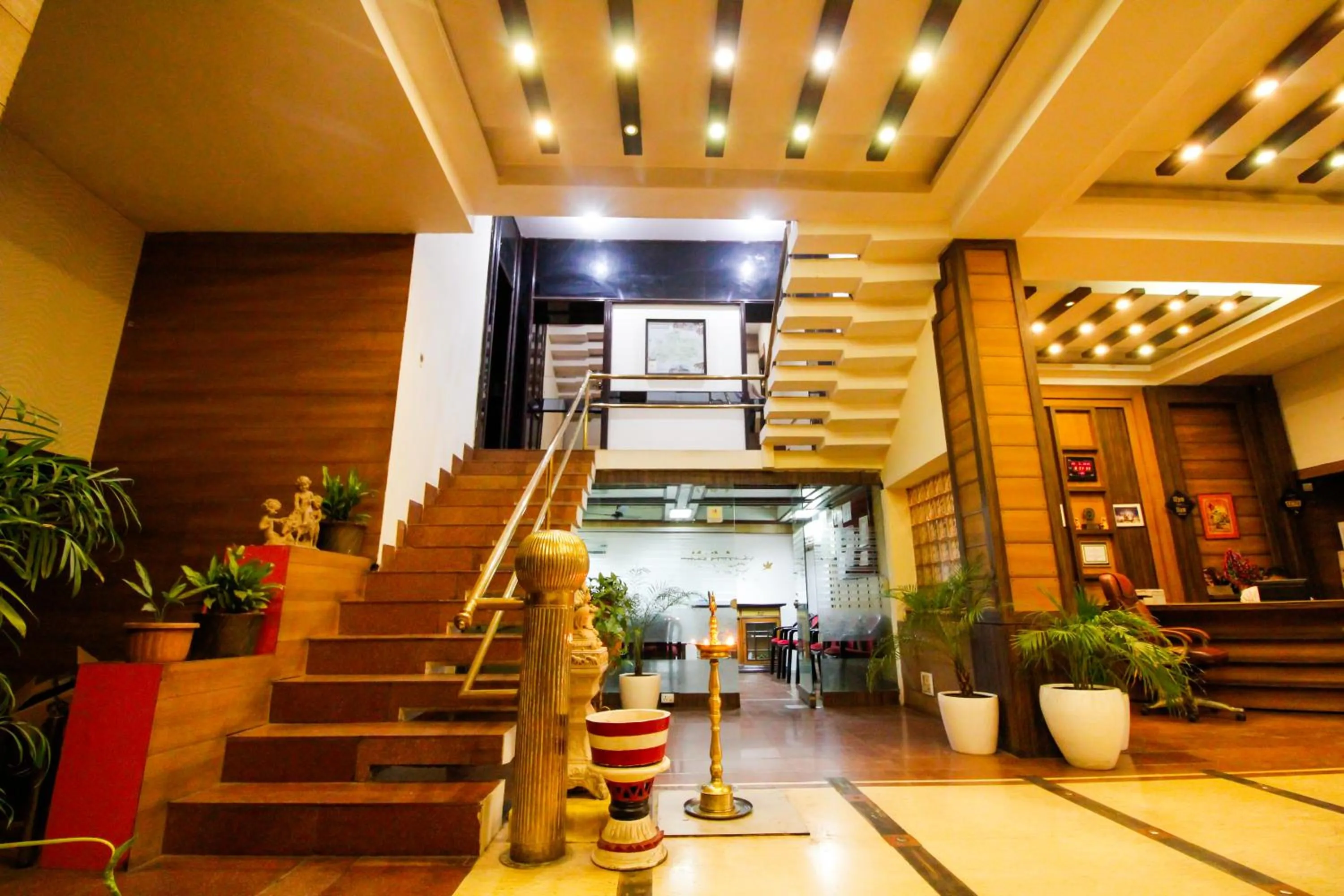 Lobby or reception in Hotel Rishi Regency