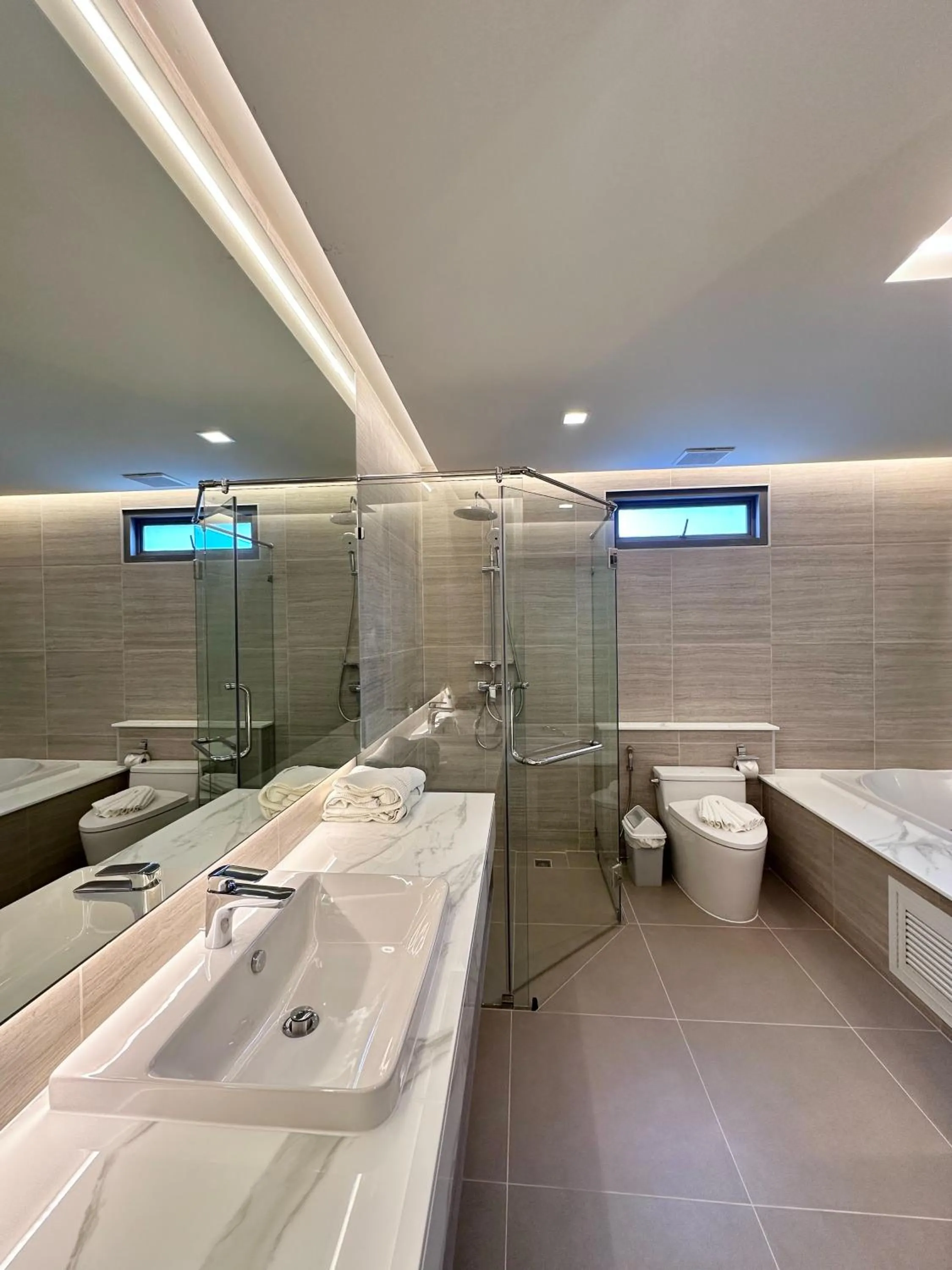 Shower in The Regent Phuket Bangtao Beach