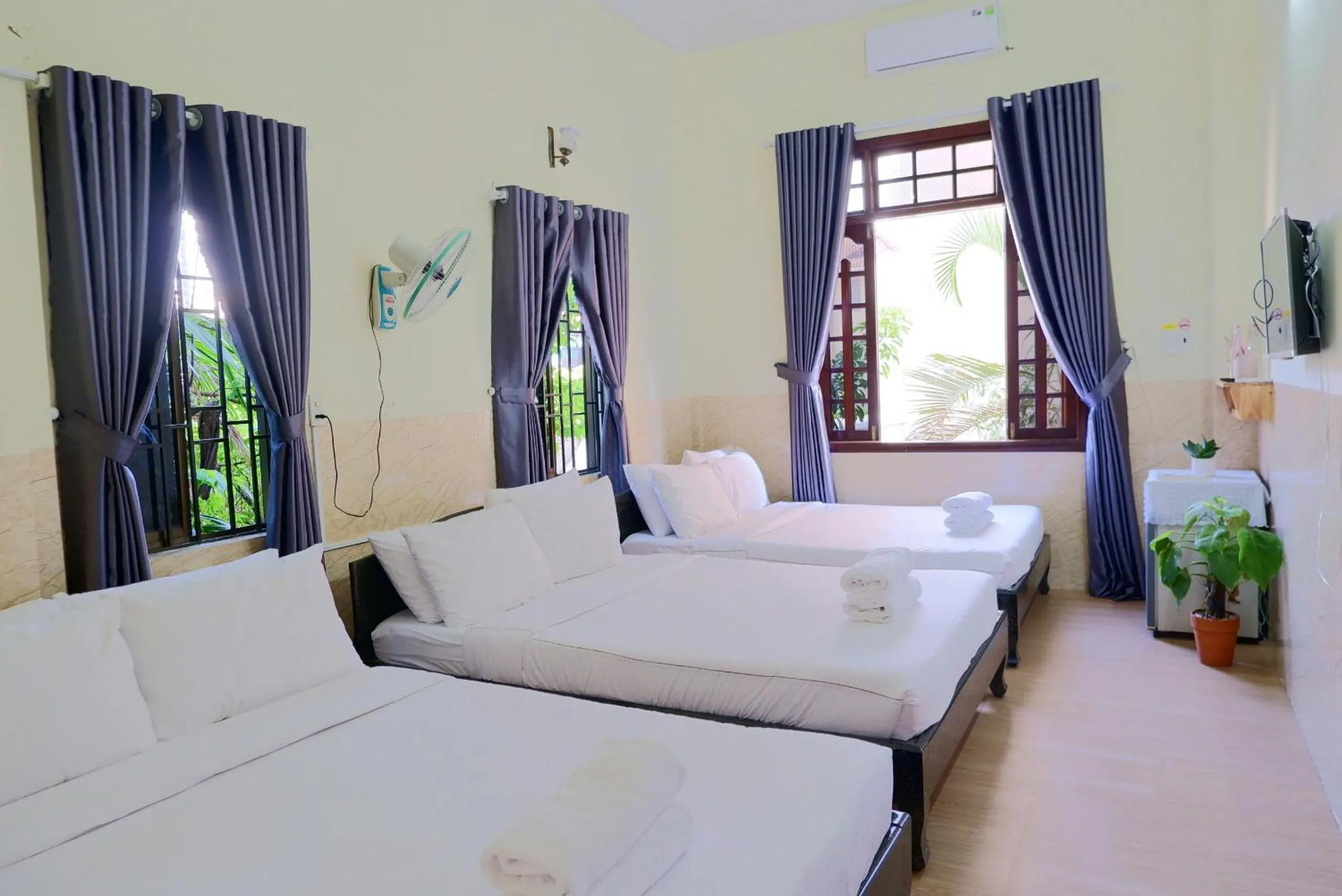 Bed in Hue Ancient Town - Homestay in Hue