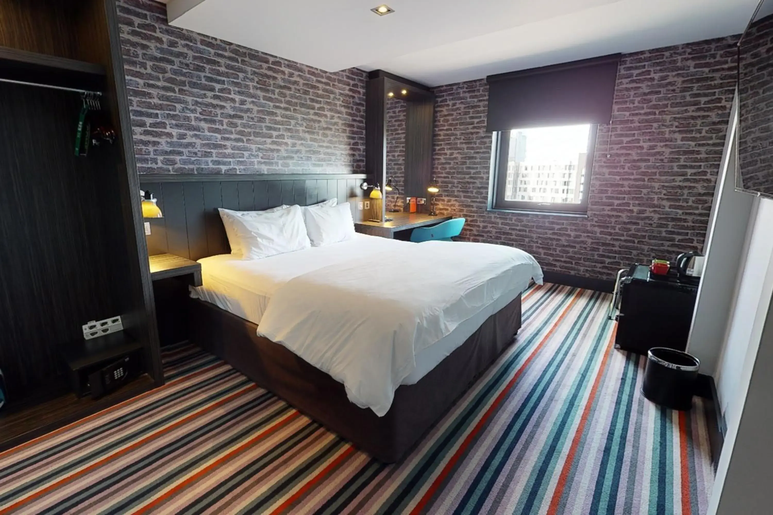 Bedroom, Bed in Village Hotel Glasgow Bedroom, Bed in Village Hotel Glasgow