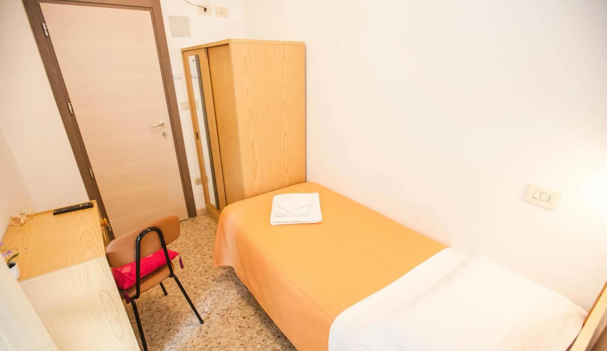 Bedroom, Bed in Hotel Massimo