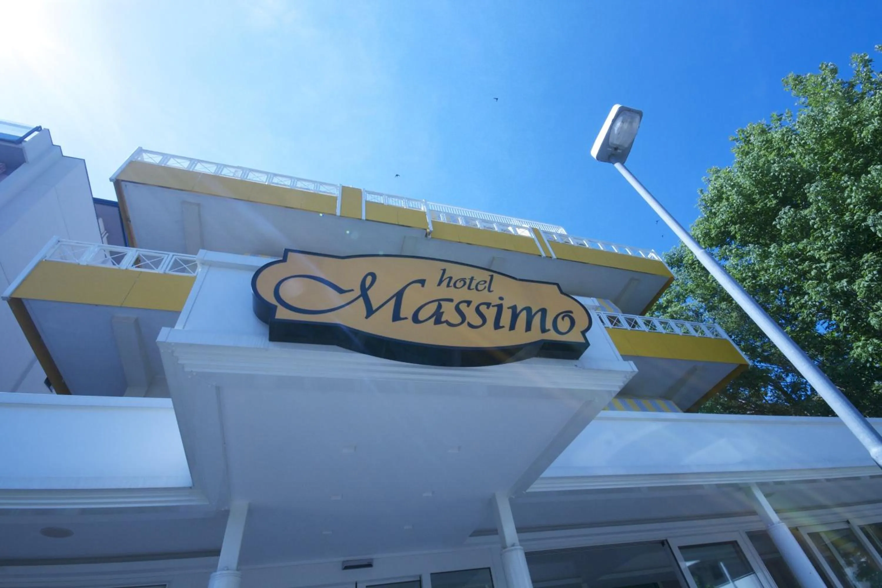 Facade/entrance in Hotel Massimo