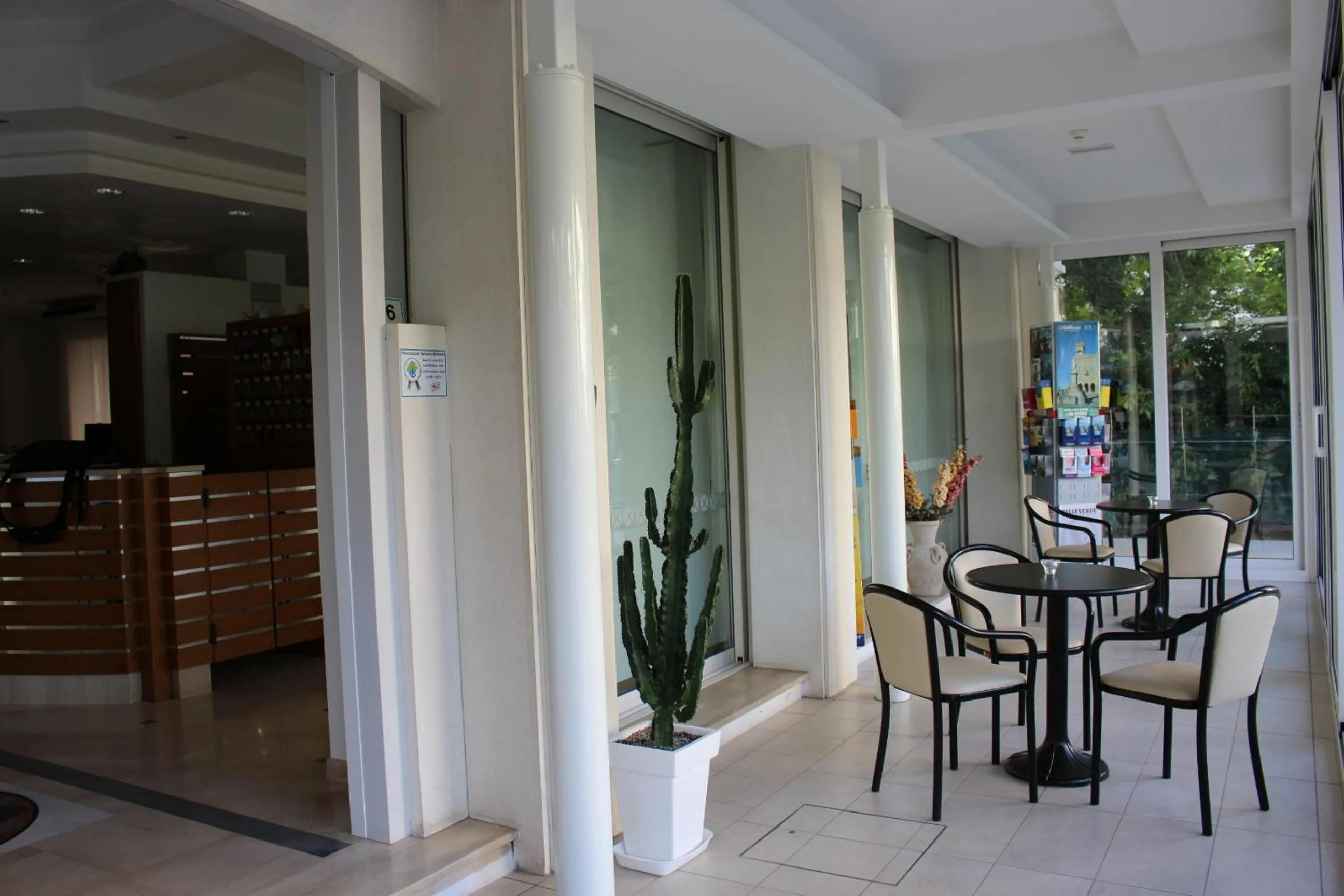 Facade/entrance in Hotel Massimo