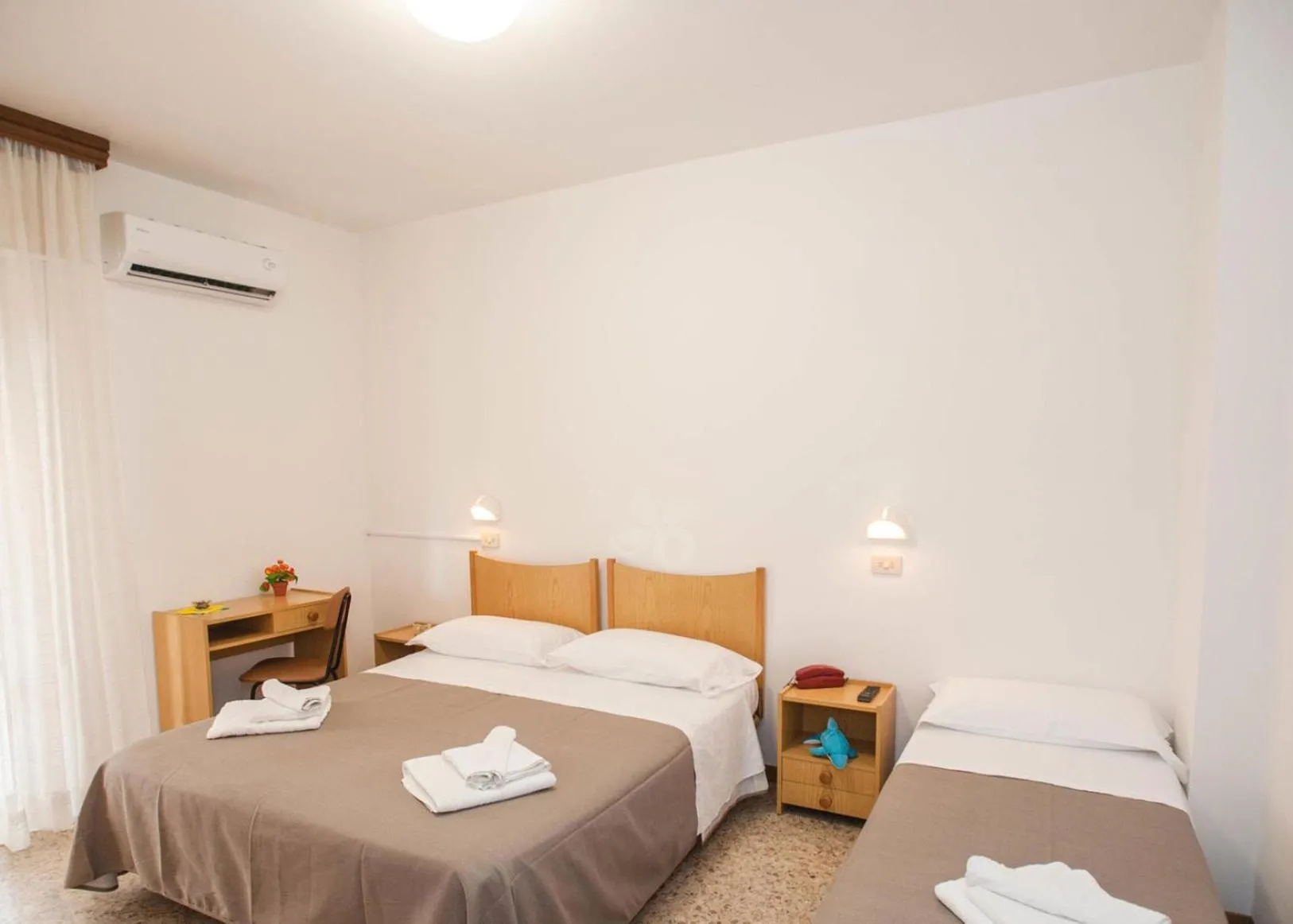 Bedroom, Bed in Hotel Massimo