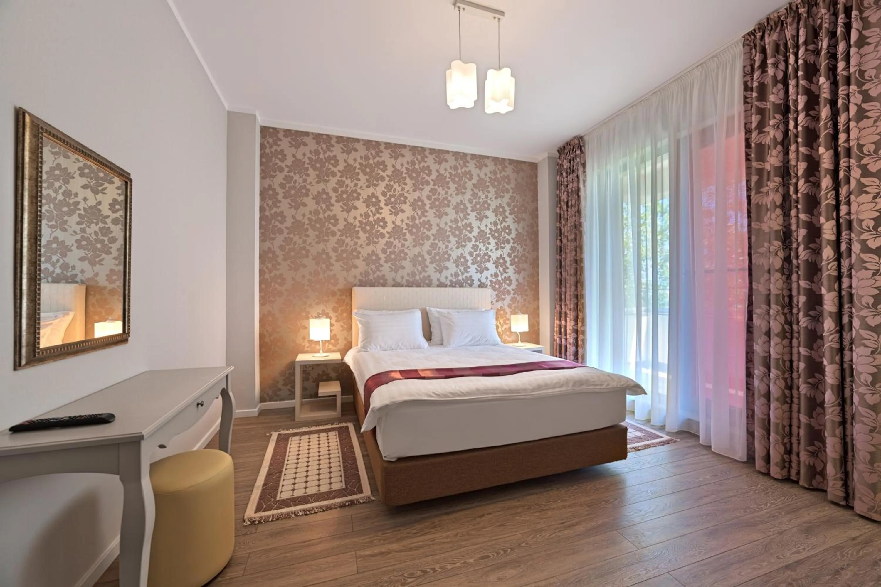 Bedroom, Bed in Tomis Garden Apartments Mamaia