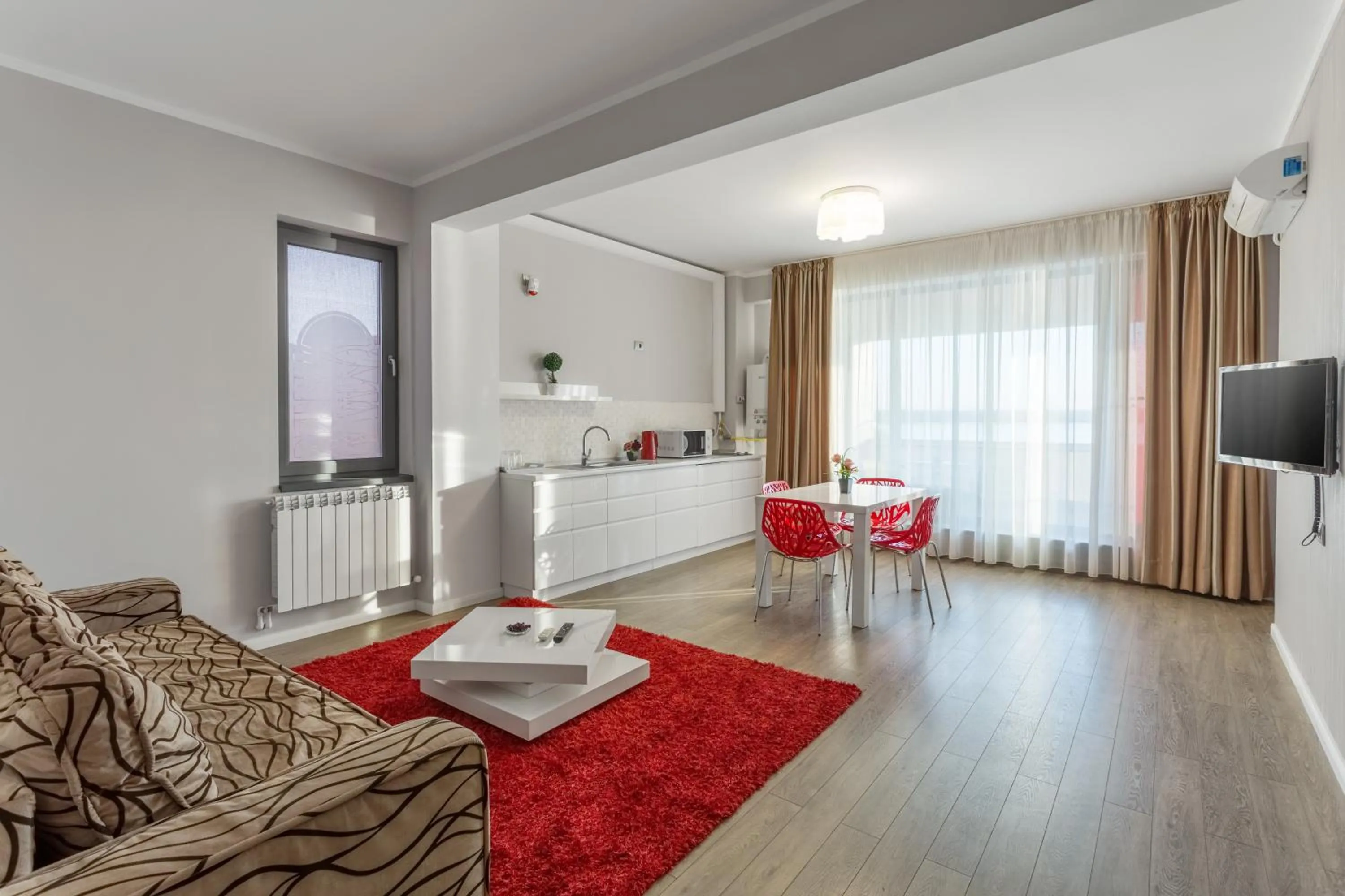 Tomis Garden Apartments Mamaia