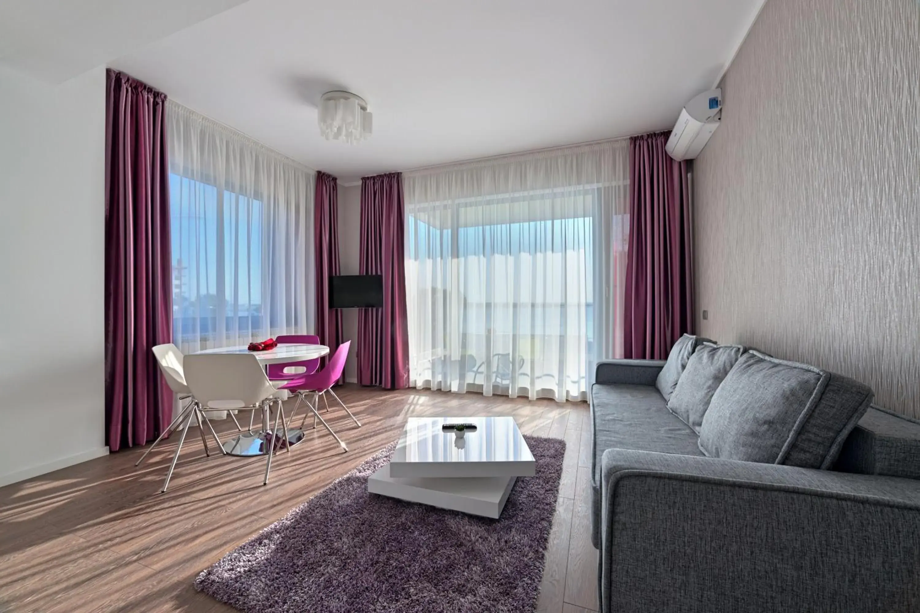 Photo of the whole room in Tomis Garden Apartments Mamaia Photo of the whole room in Tomis Garden Apartments Mamaia