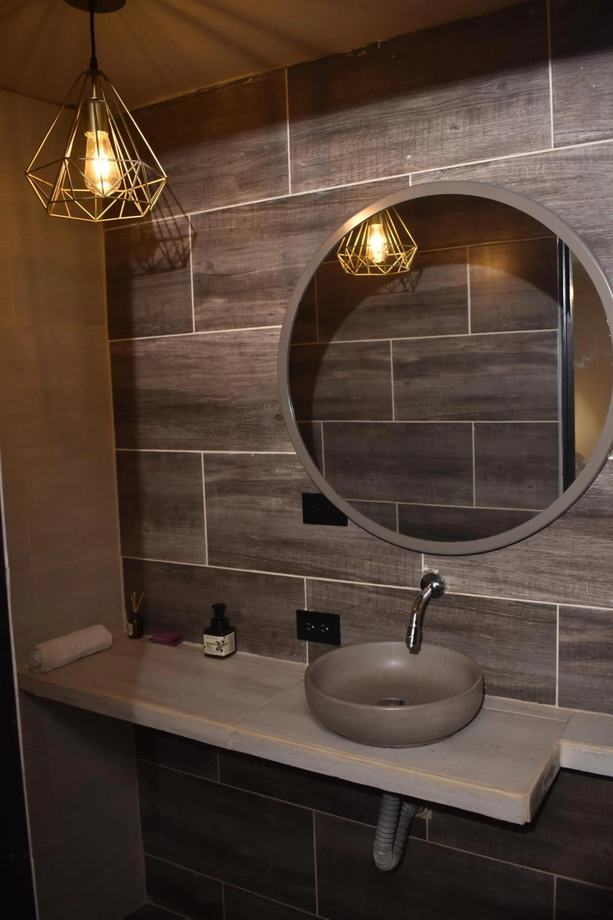 Shower in History Center Hotel