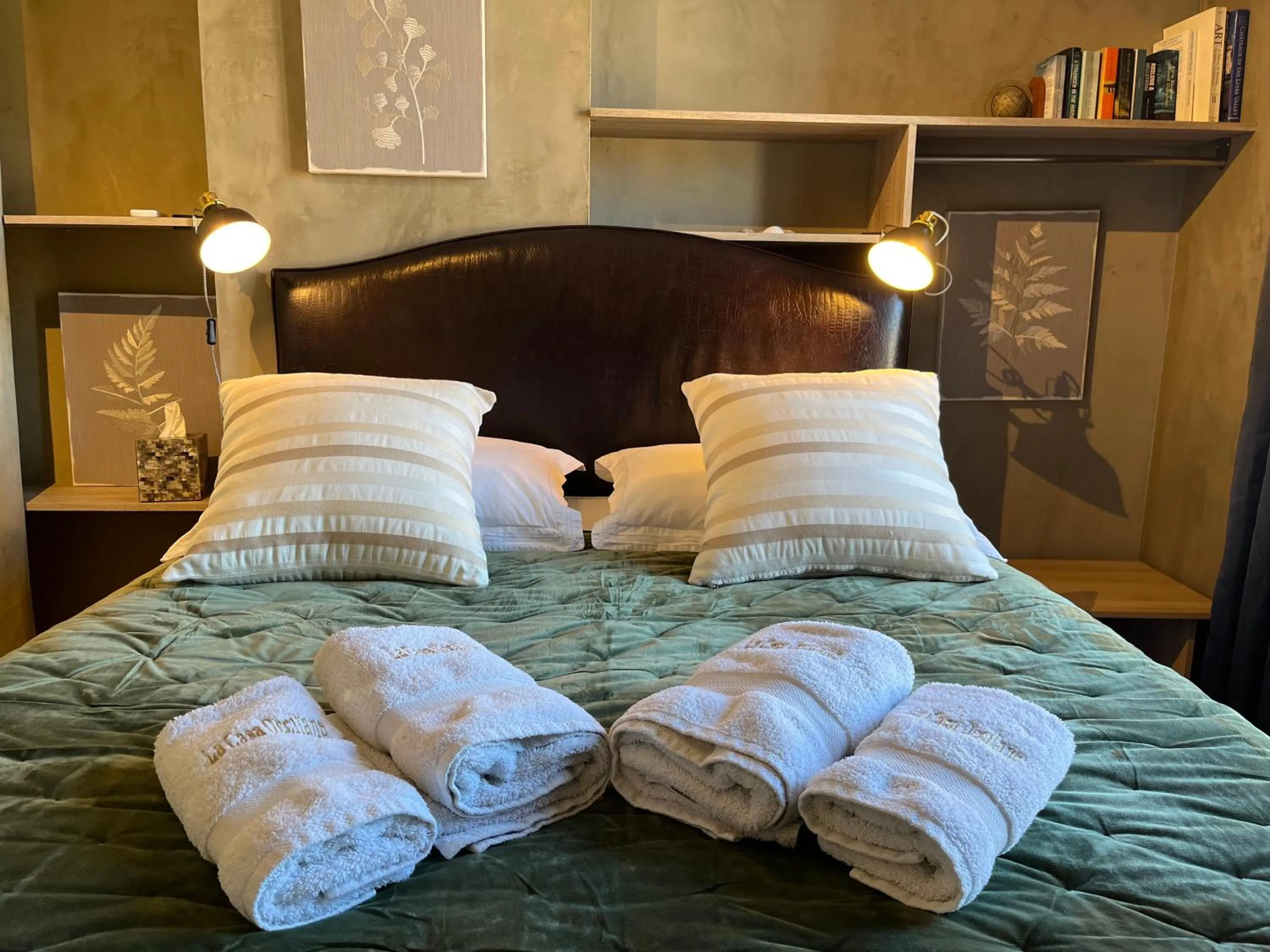 Bed in La Casa Occitane