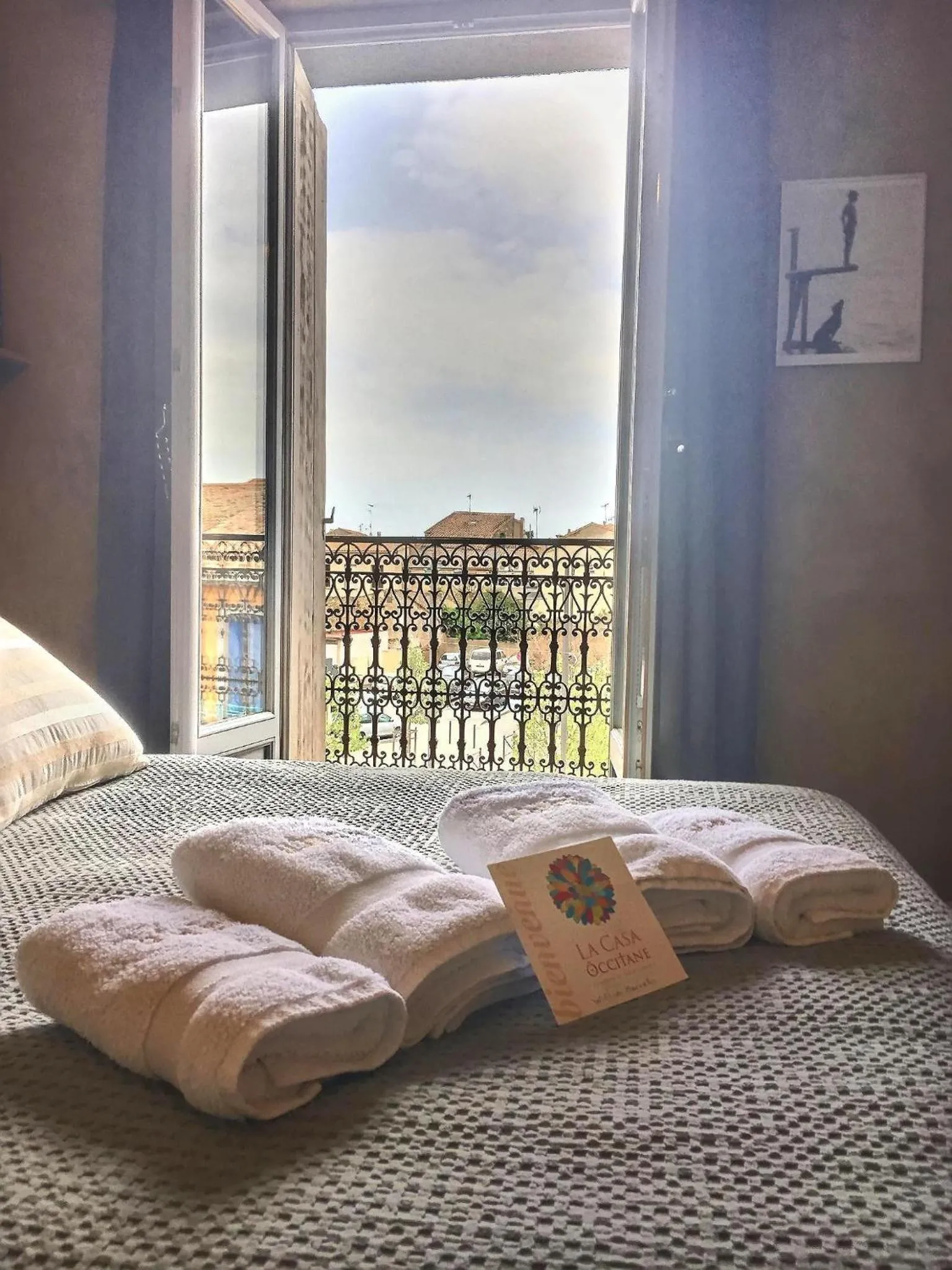 Photo of the whole room, Bed in La Casa Occitane