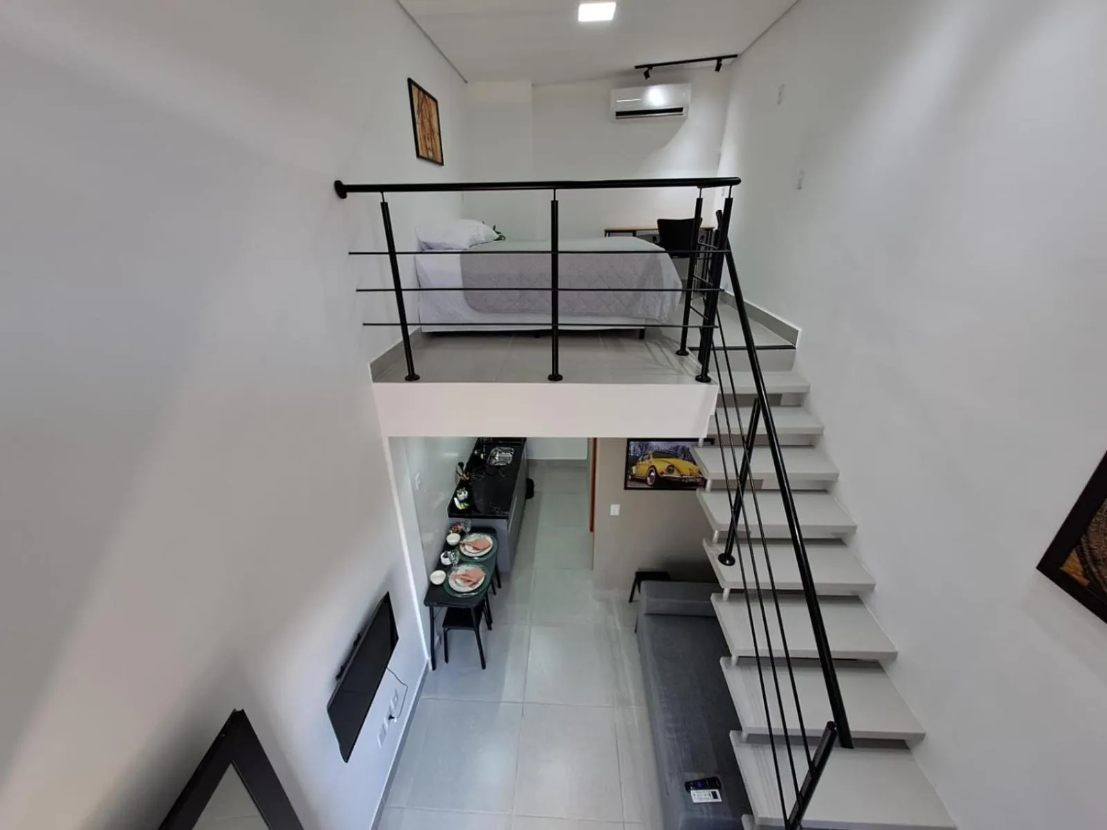 Photo of the whole room, Bed in Lofts Indaiatuba