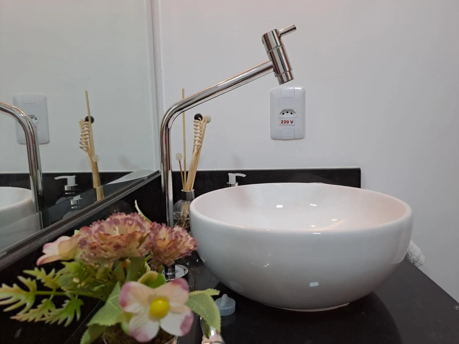 Toilet in Lofts Indaiatuba