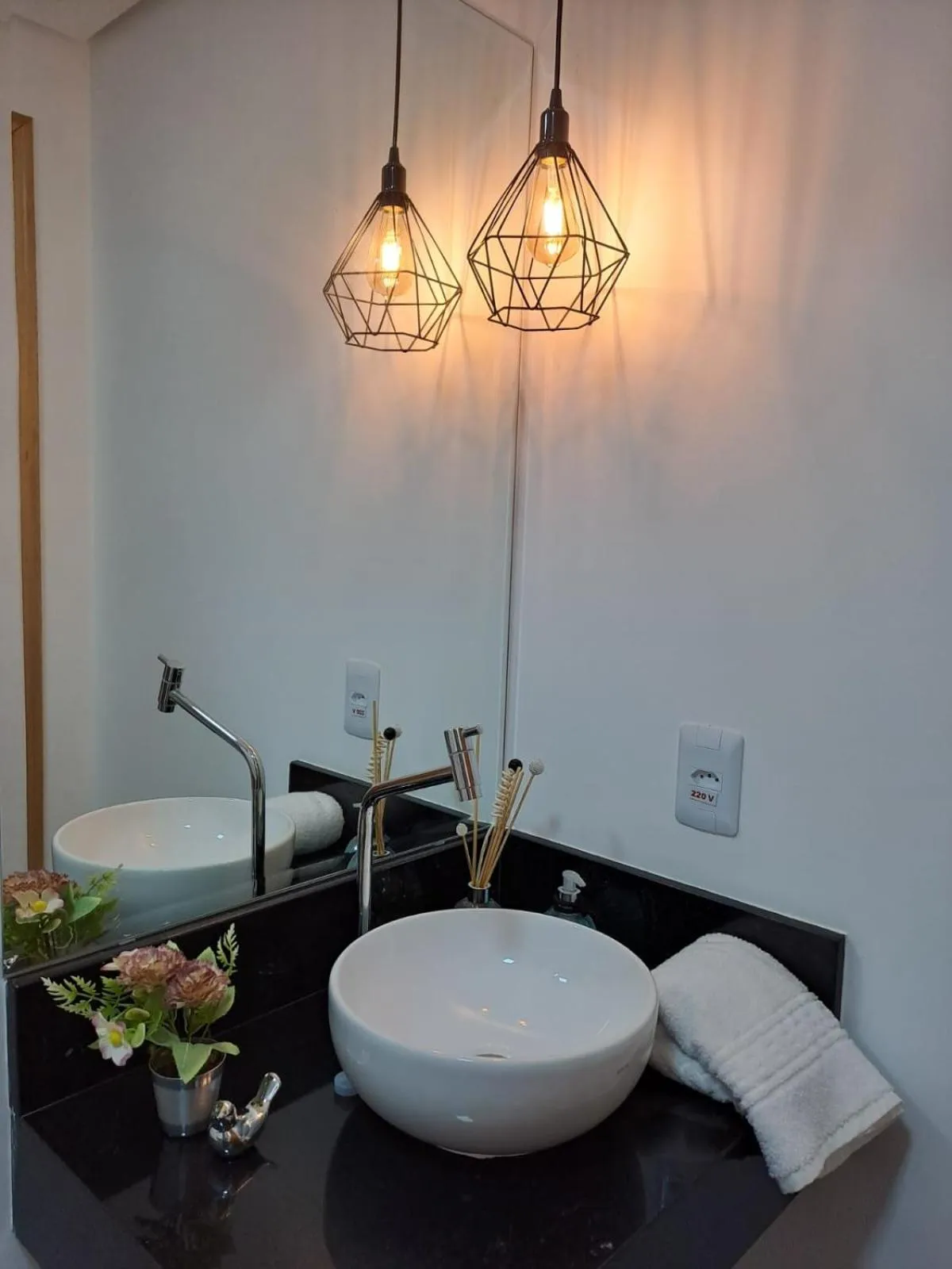 Toilet in Lofts Indaiatuba