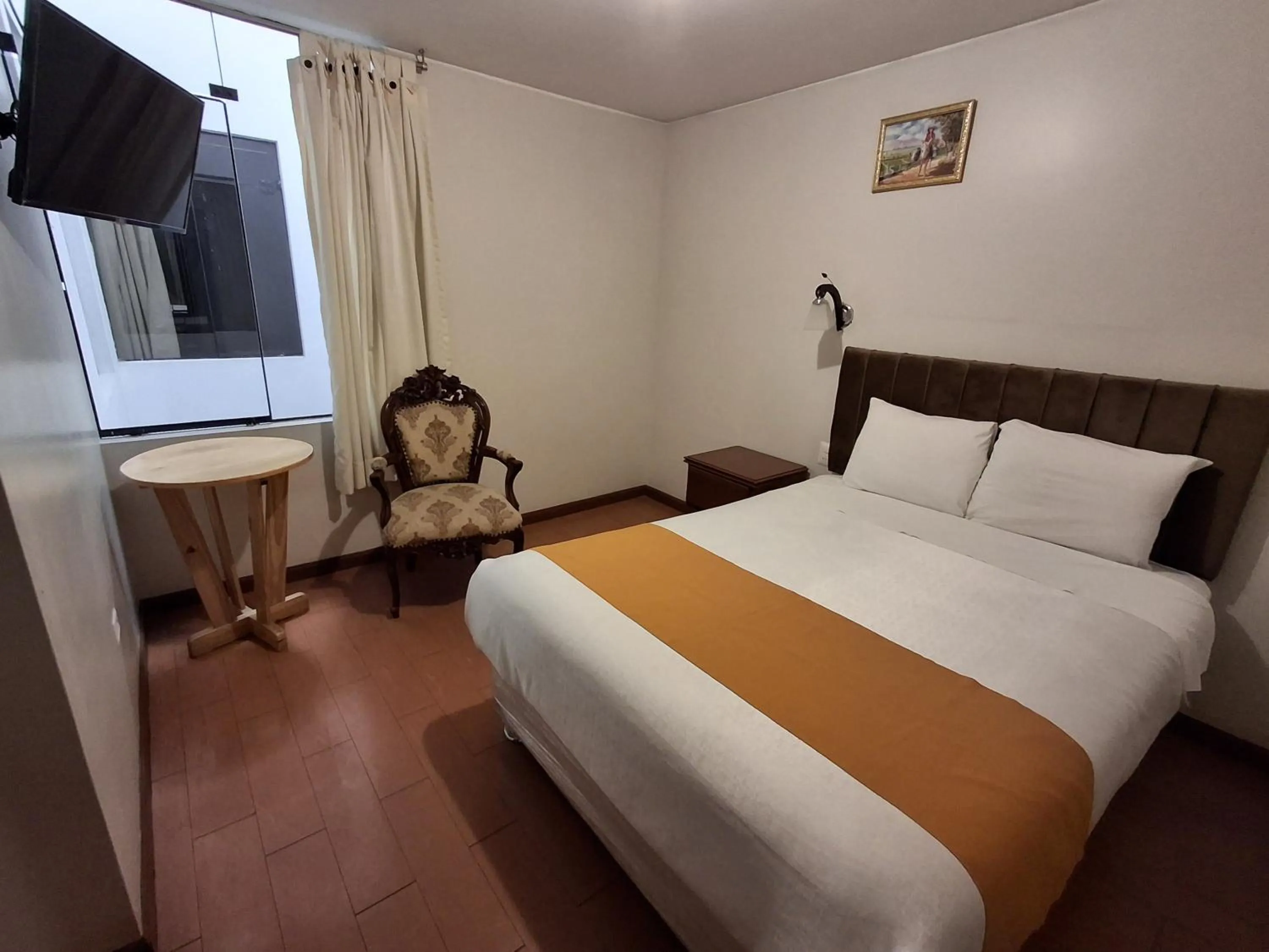 Photo of the whole room, Bed in Hotel Sideral AQP