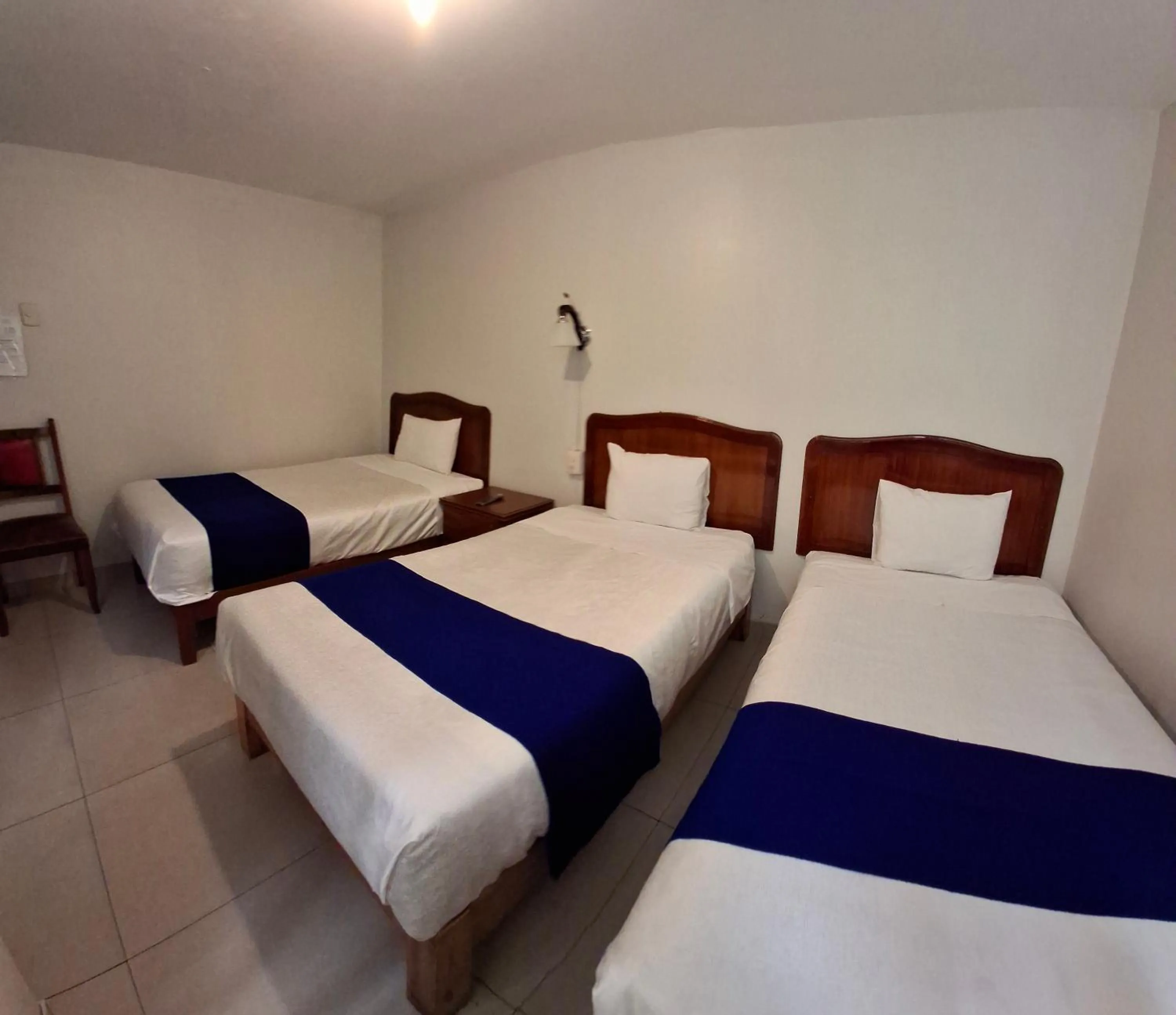 Photo of the whole room, Bed in Hotel Sideral AQP