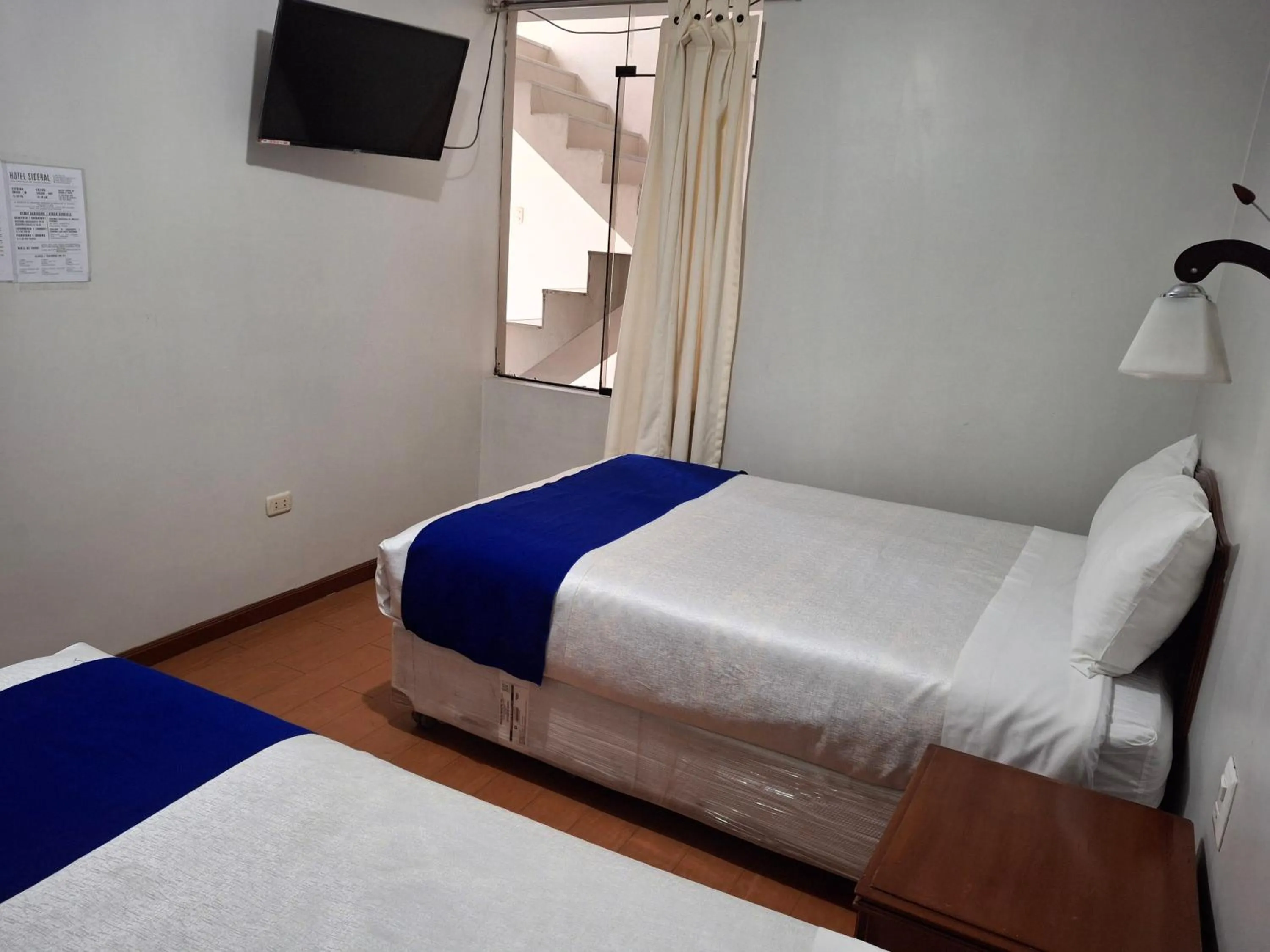 Photo of the whole room, Bed in Hotel Sideral AQP