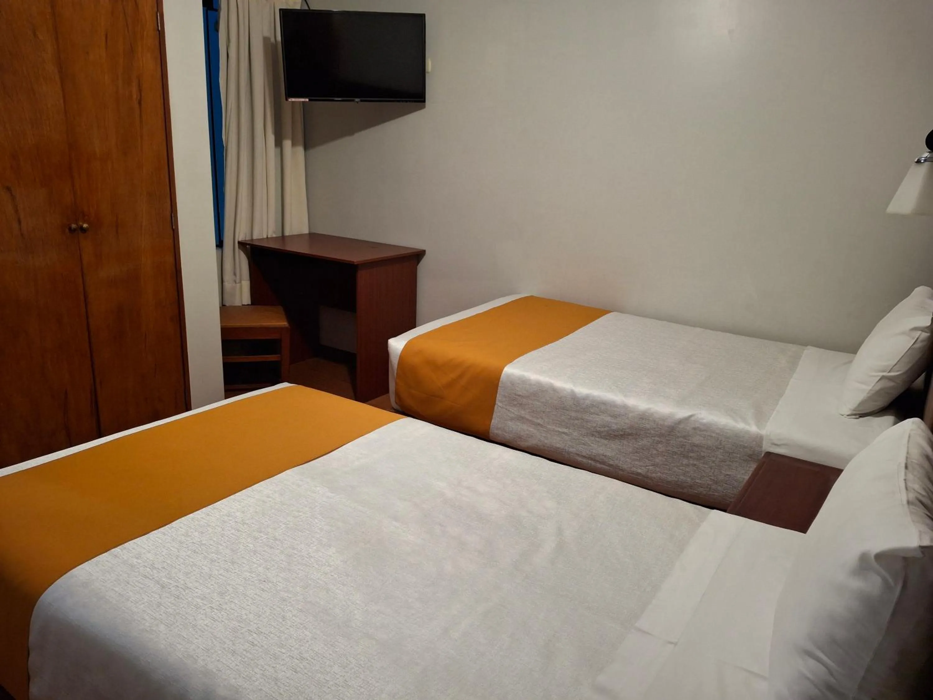Photo of the whole room, Bed in Hotel Sideral AQP