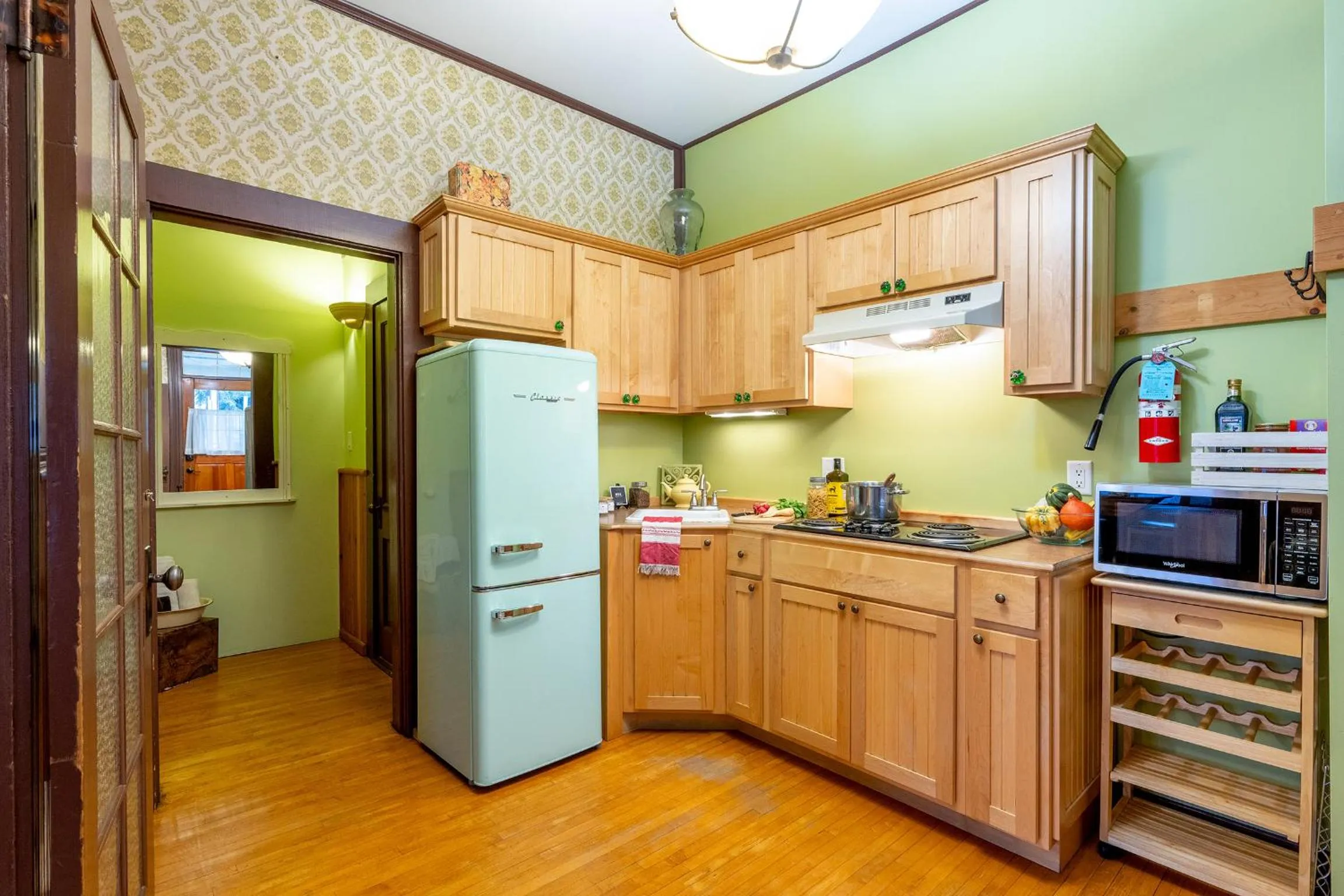 kitchen in Victoria Falls House Inn