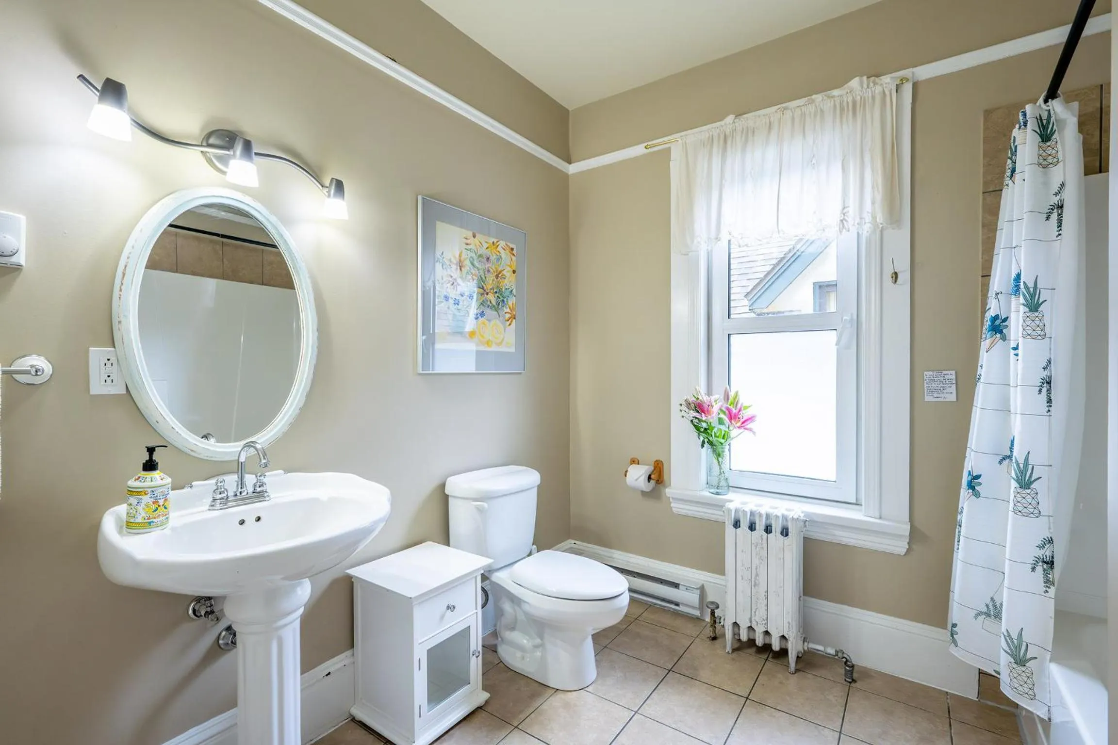 Bathroom in Victoria Falls House Inn