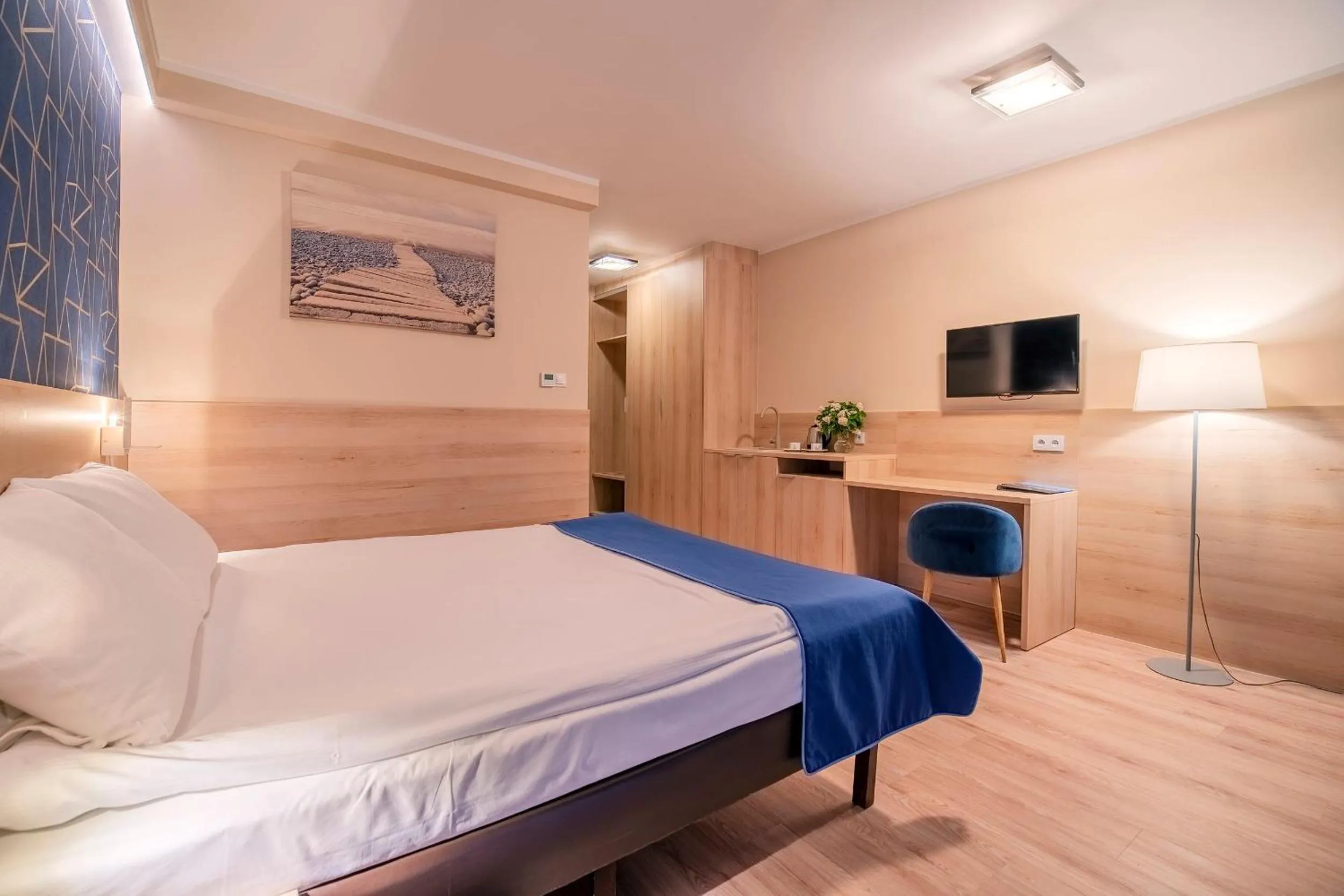 Bed in Blue Marine Mielno