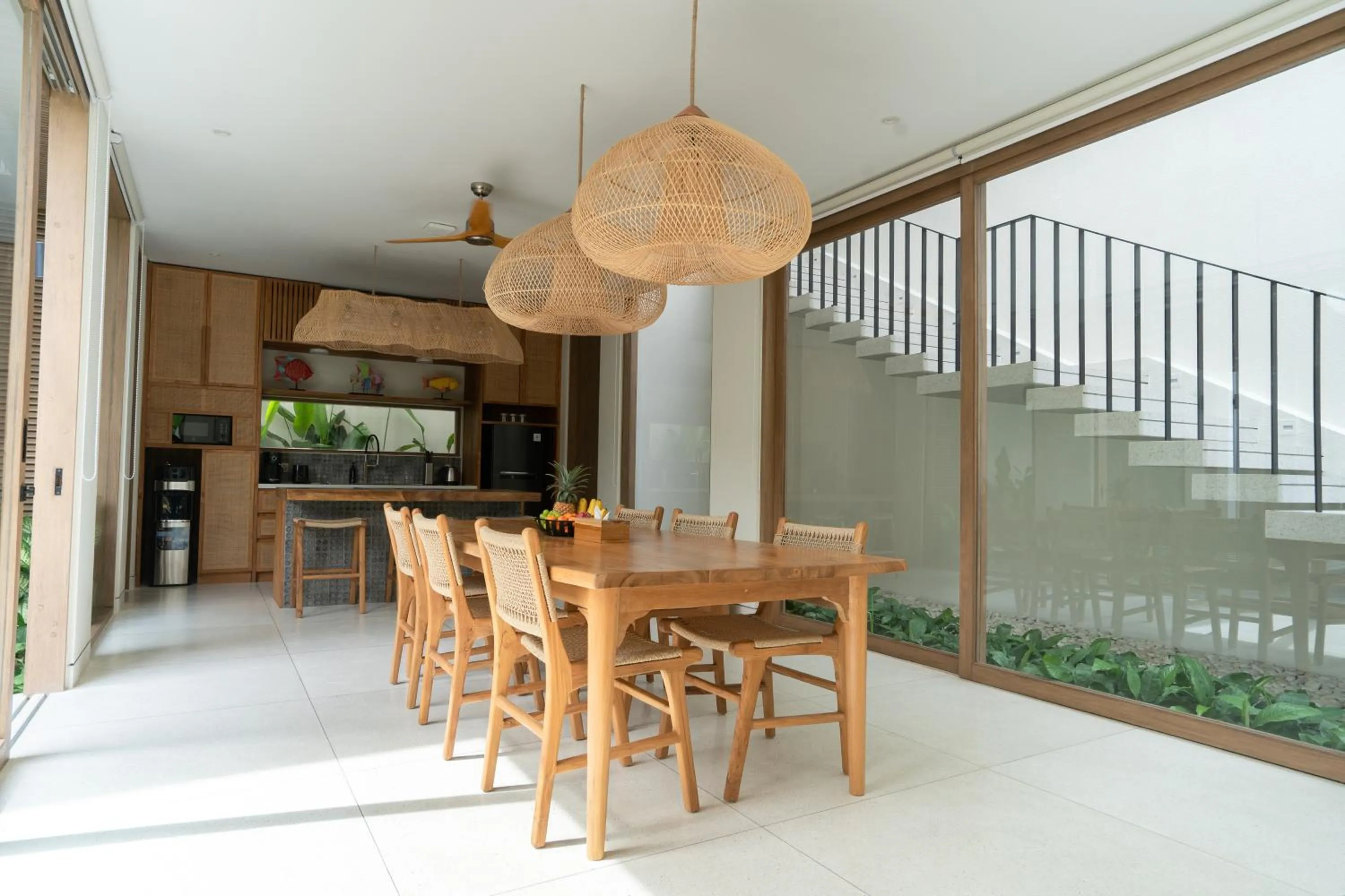 Dining area in Casa de Rua Villas