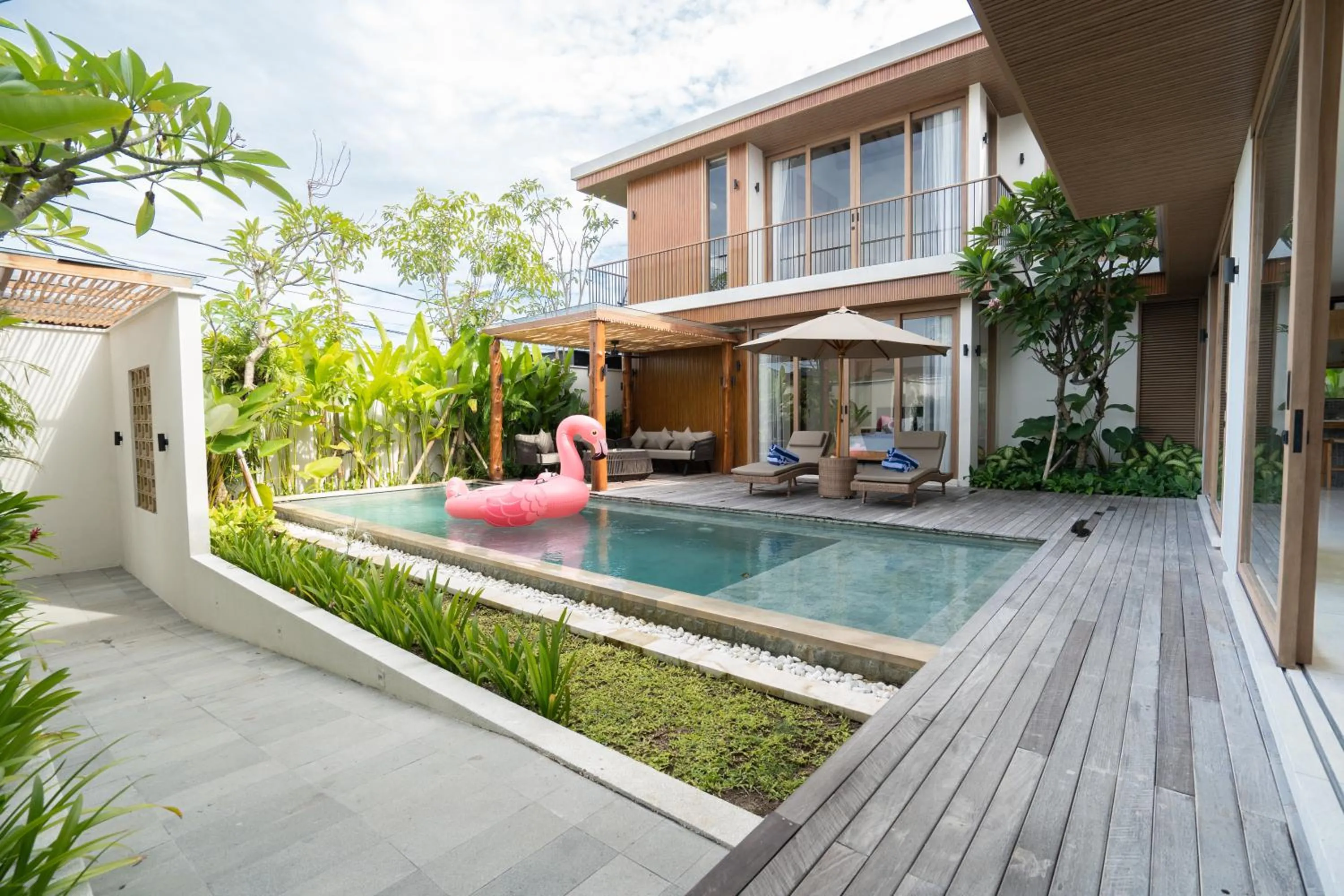 Pool view in Casa de Rua Villas