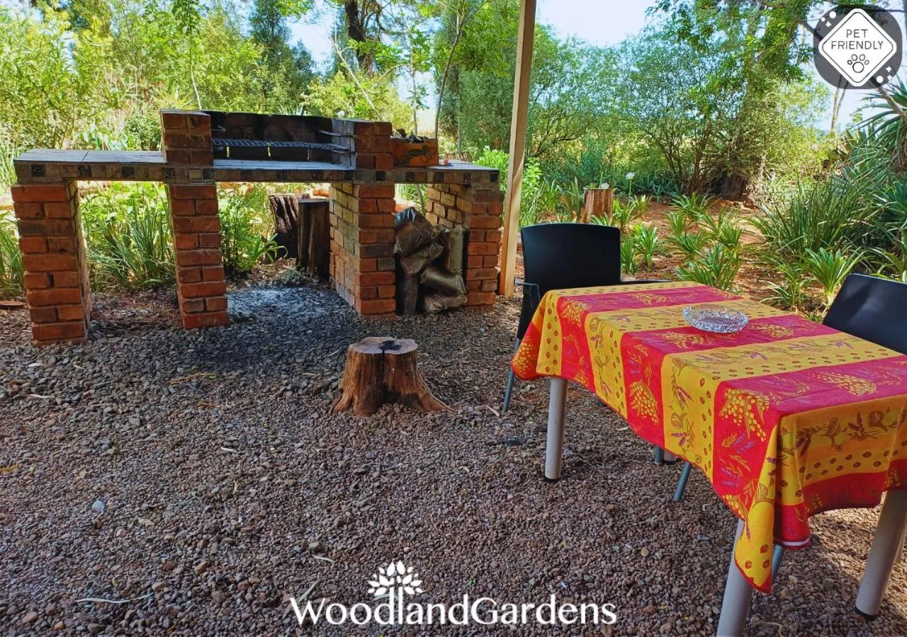 BBQ facilities in Woodland Gardens Self catering Pet Friendly Lodge