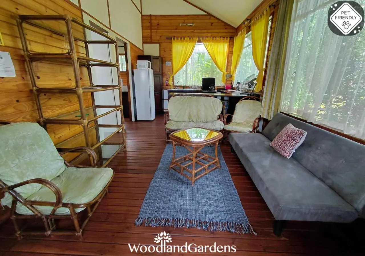 Living room in Woodland Gardens Self catering Pet Friendly Lodge