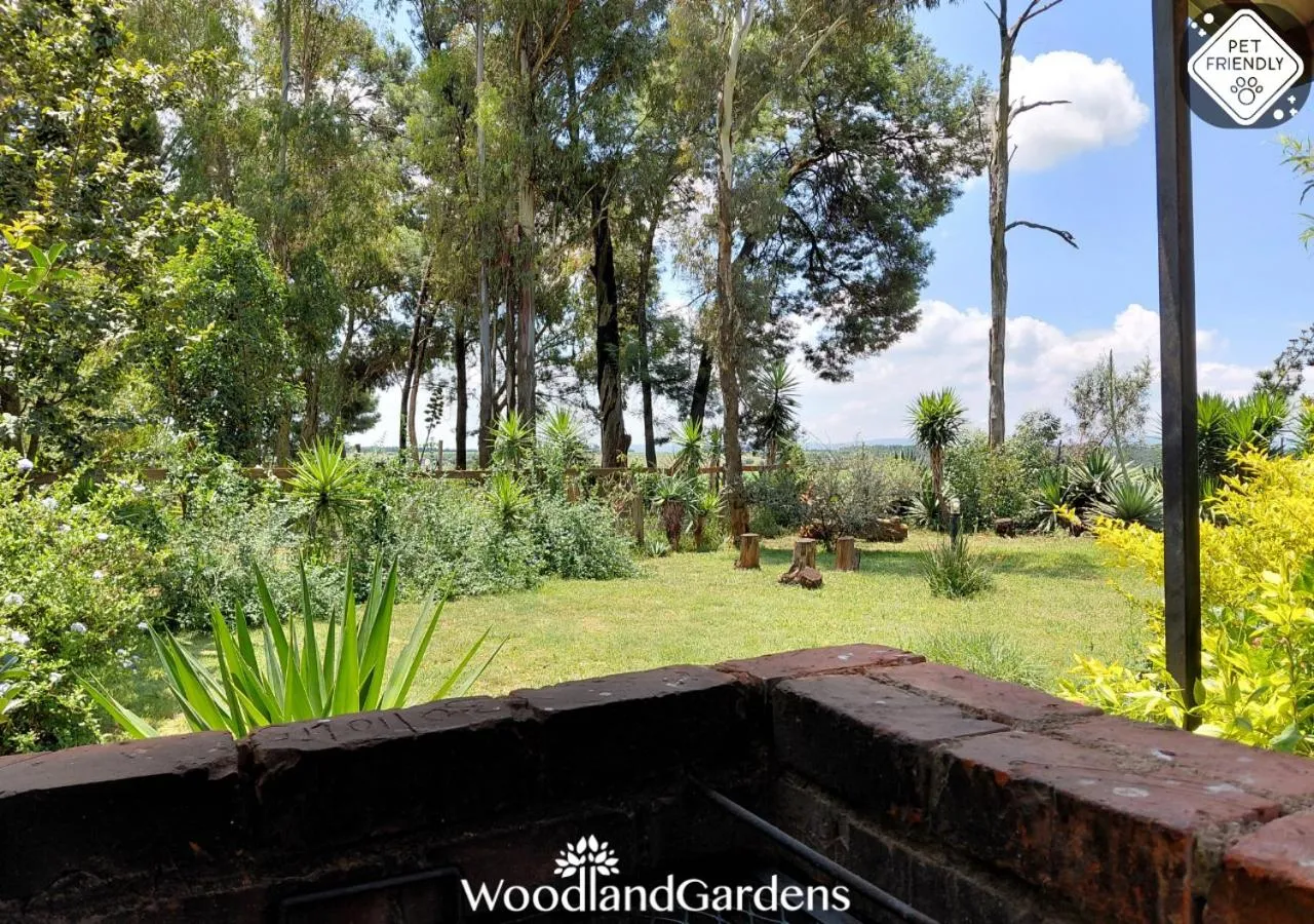 BBQ facilities in Woodland Gardens Self catering Pet Friendly Lodge