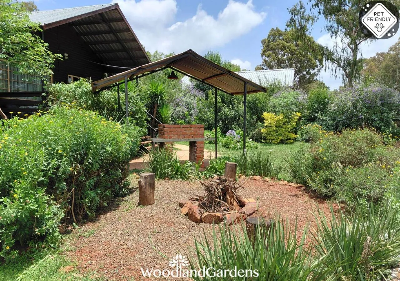 Property building in Woodland Gardens Self catering Pet Friendly Lodge