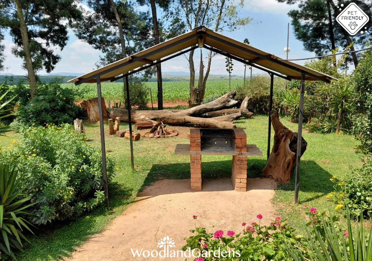 BBQ facilities in Woodland Gardens Self catering Pet Friendly Lodge