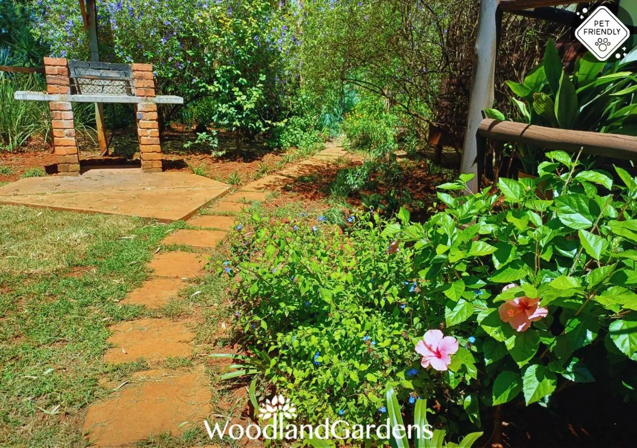 BBQ facilities in Woodland Gardens Self catering Pet Friendly Lodge